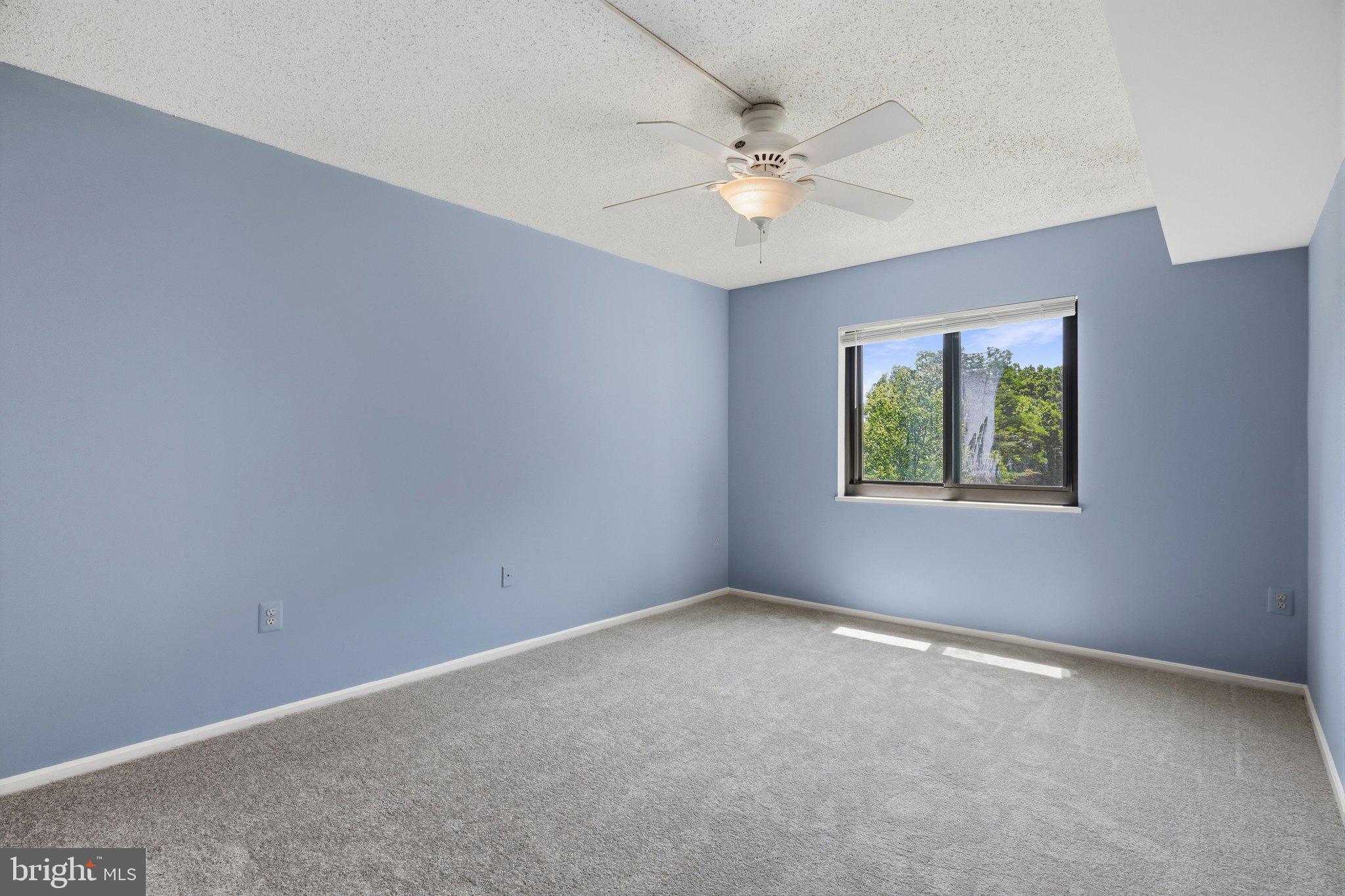 FAIRWAYS SOUTH - Residential