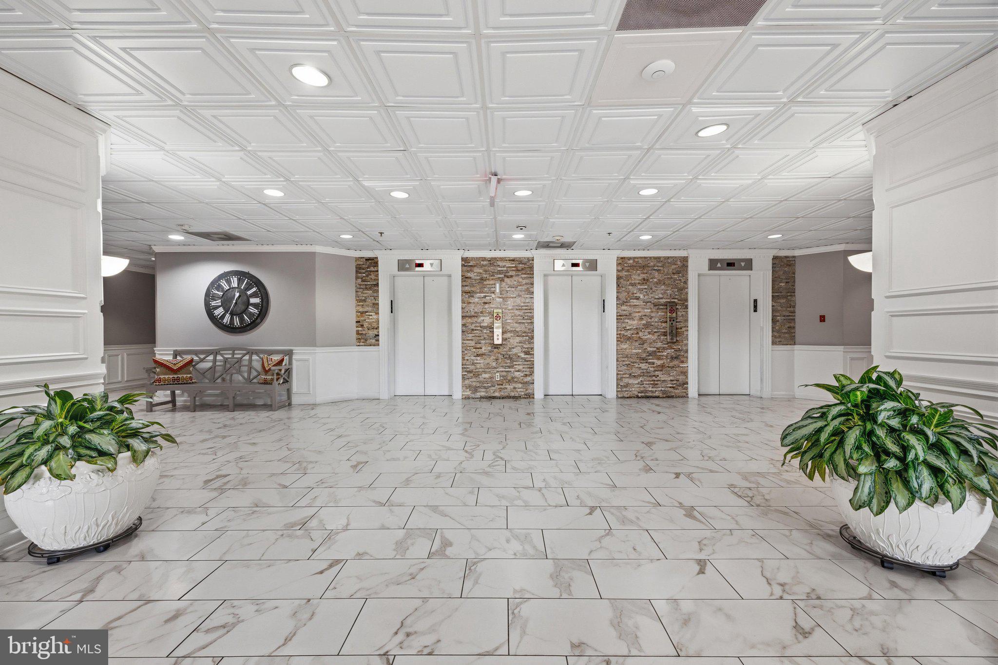 FAIRWAYS SOUTH - Residential