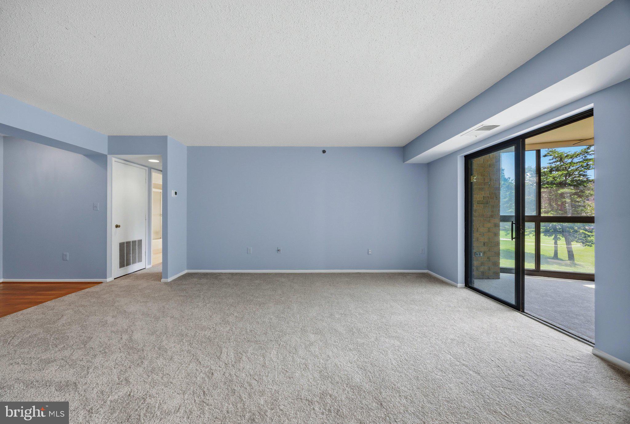 FAIRWAYS SOUTH - Residential