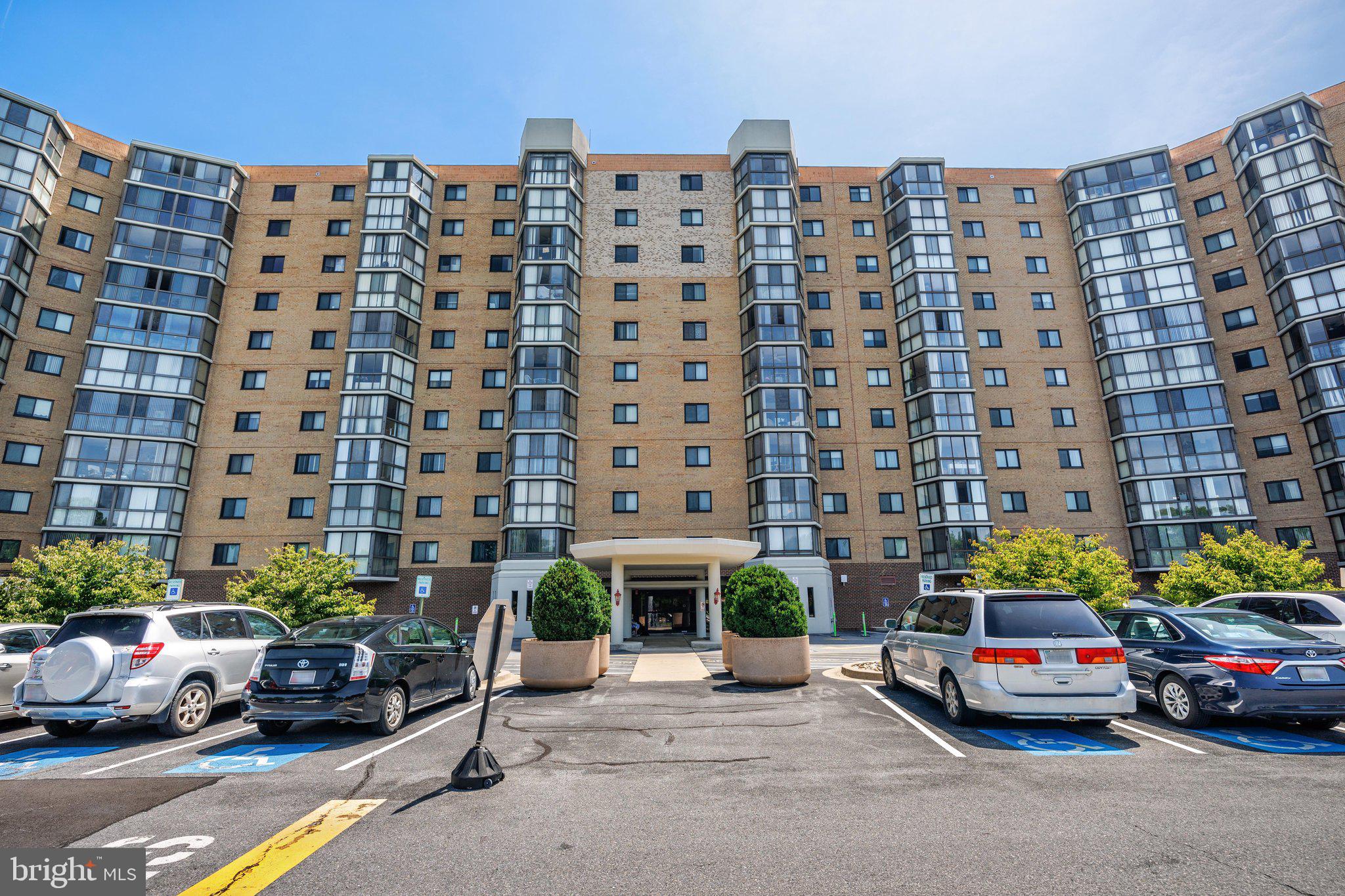 FAIRWAYS SOUTH - Residential