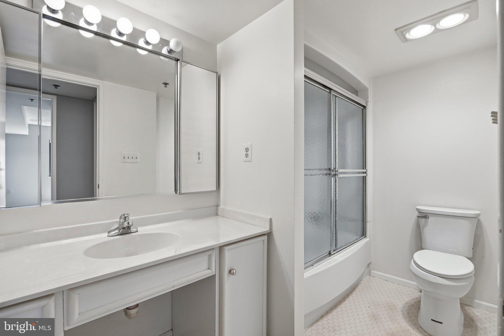 FAIRWAYS SOUTH - Residential