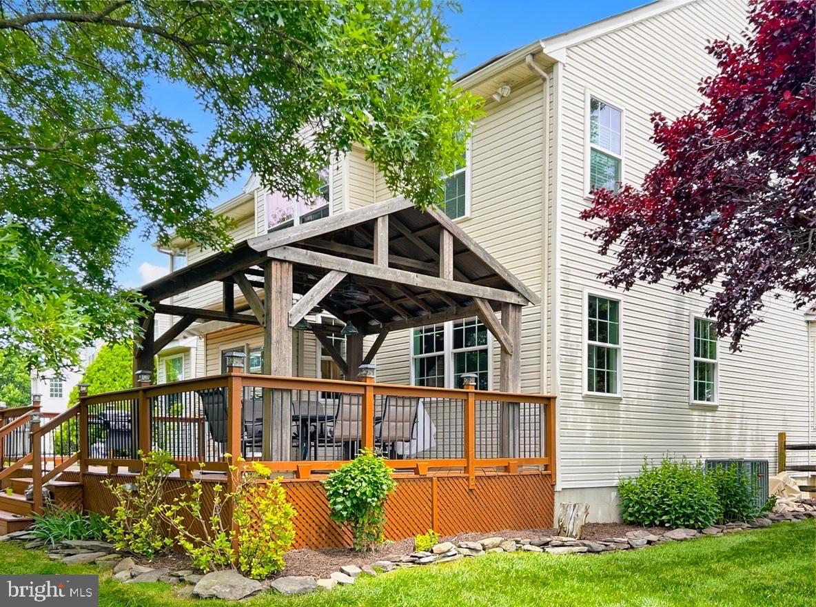 BRENNAN ESTATES - Residential