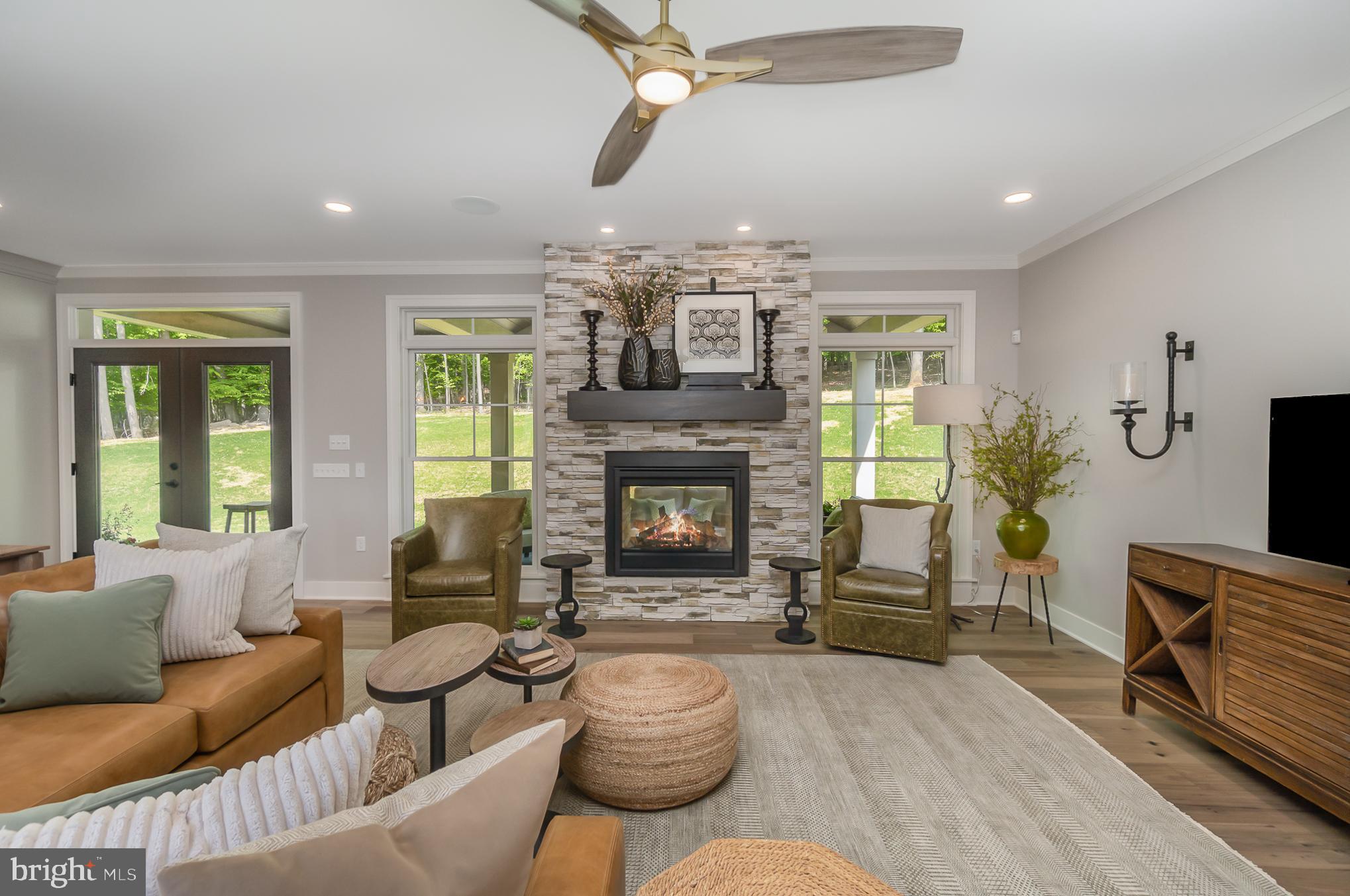 AUTUMN OAKS - Residential