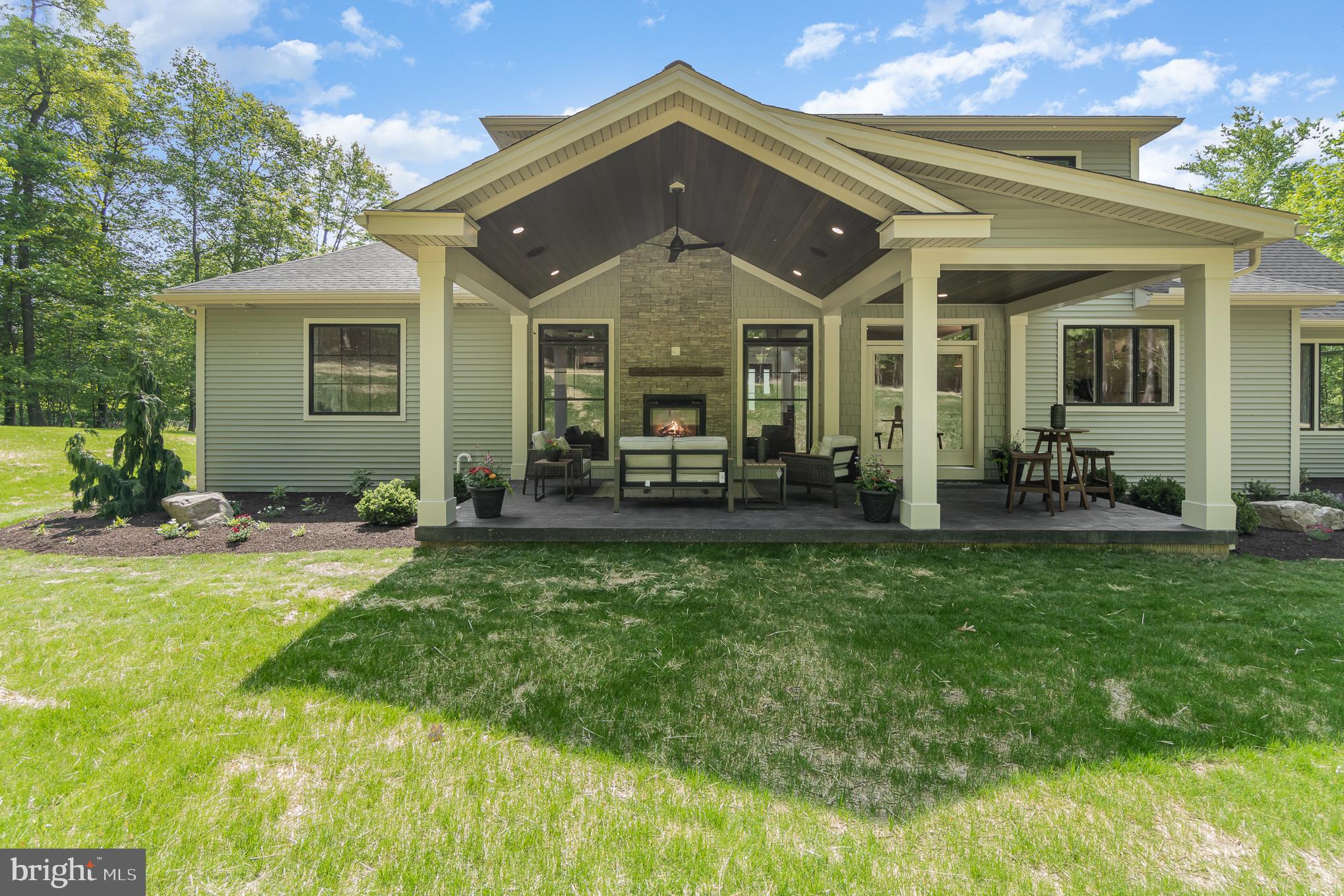 AUTUMN OAKS - Residential