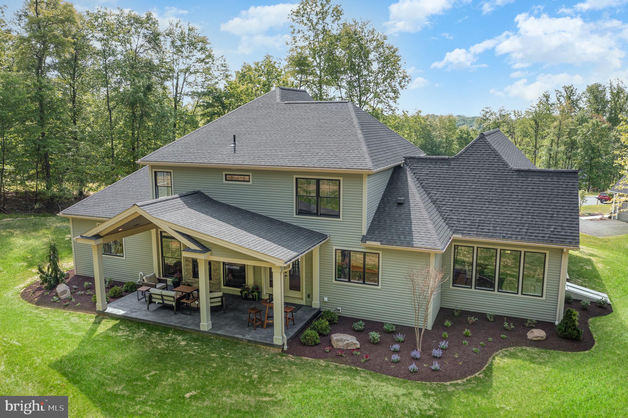 AUTUMN OAKS - Residential
