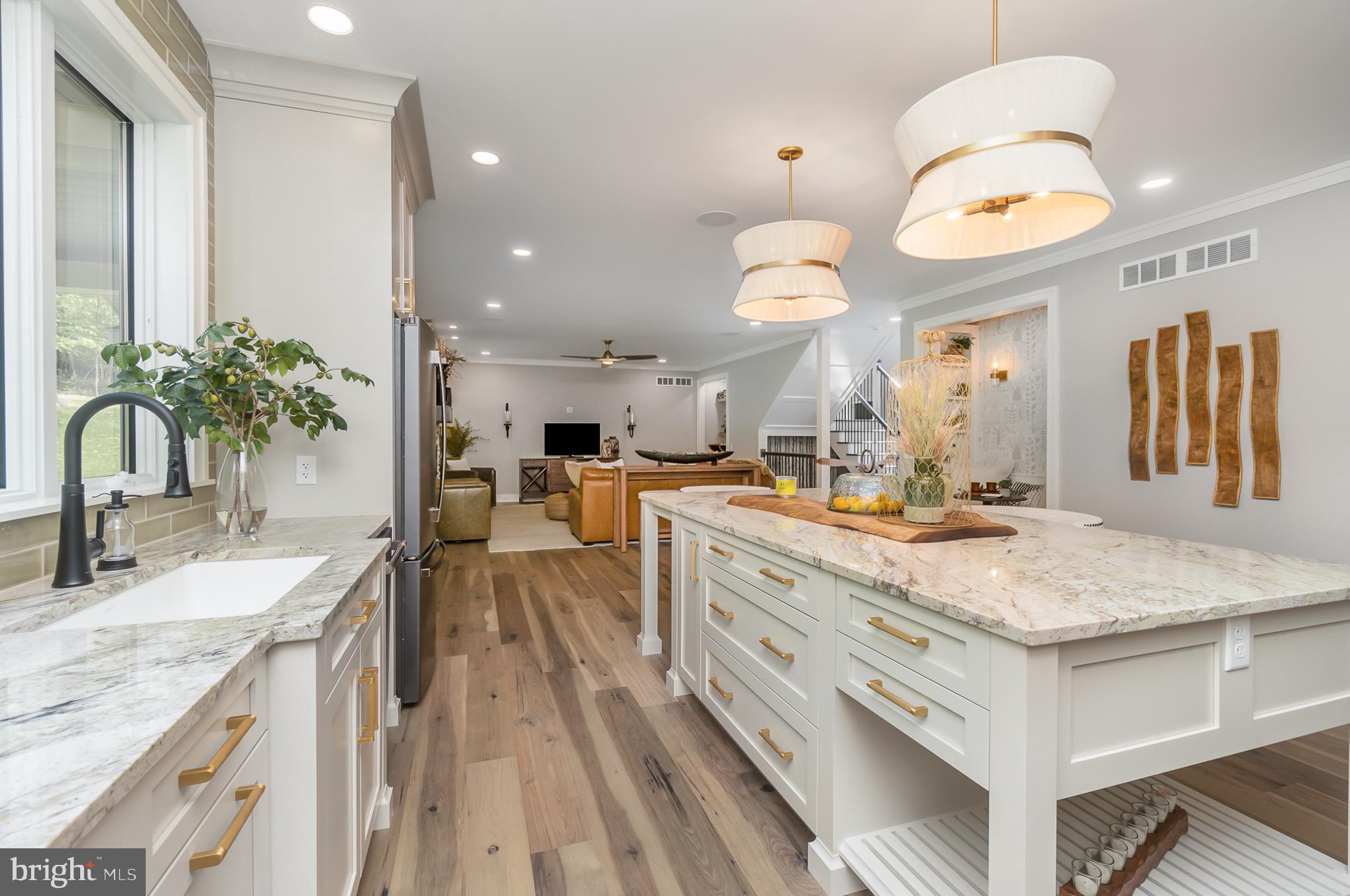 AUTUMN OAKS - Residential