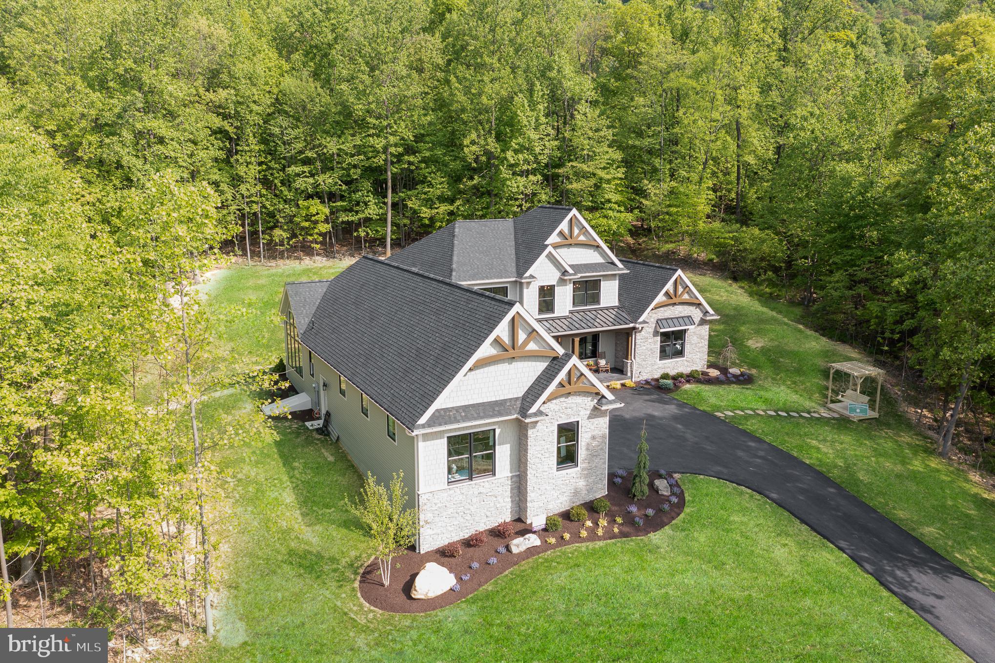 AUTUMN OAKS - Residential