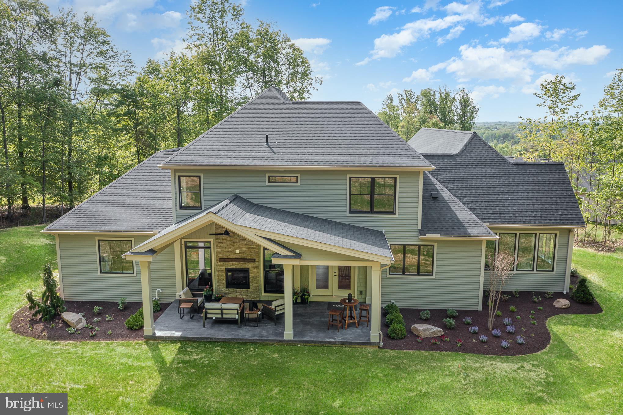 AUTUMN OAKS - Residential