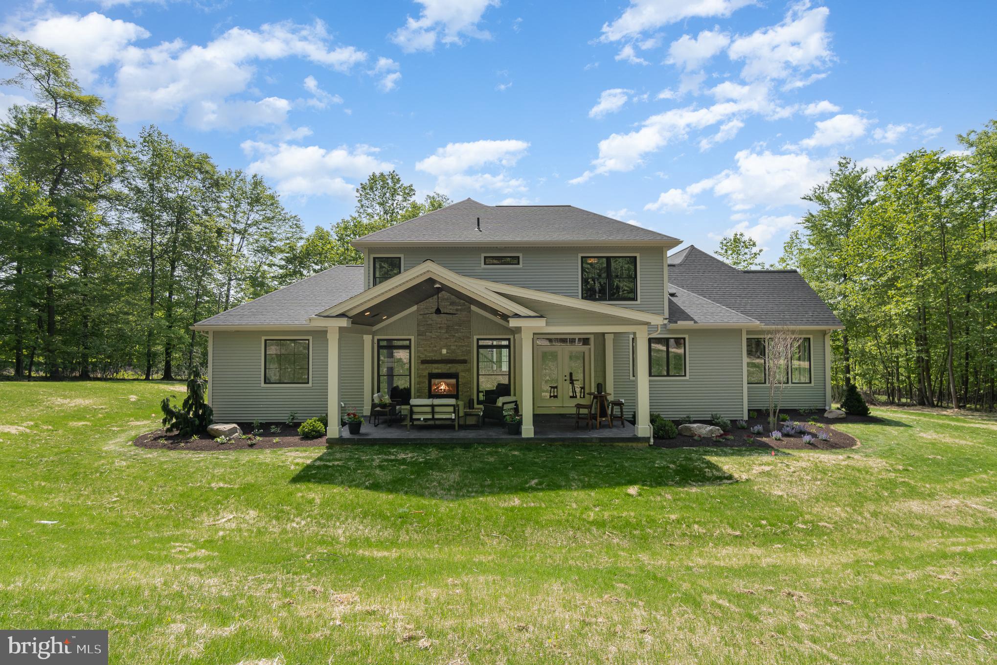 AUTUMN OAKS - Residential
