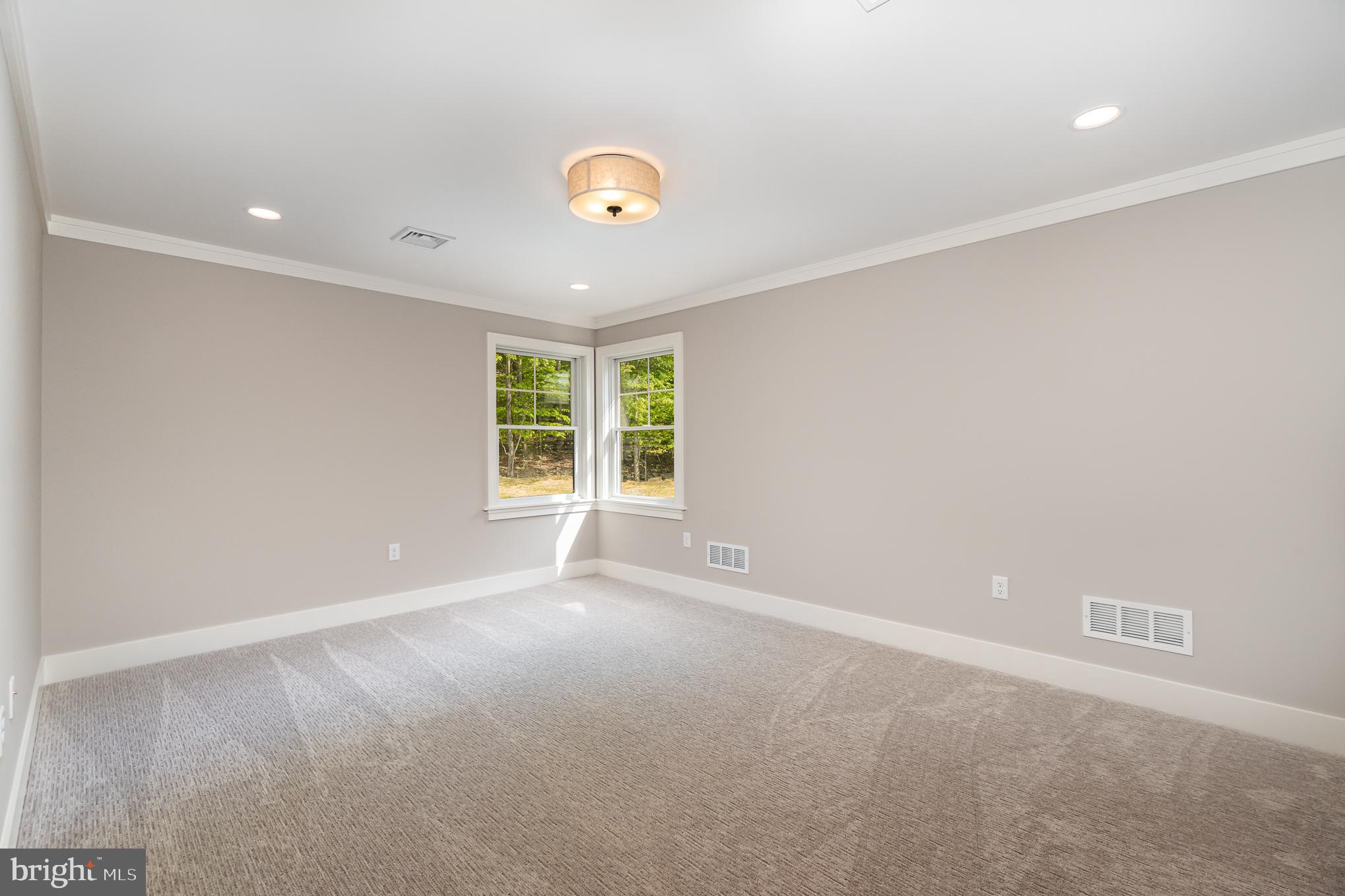 AUTUMN OAKS - Residential