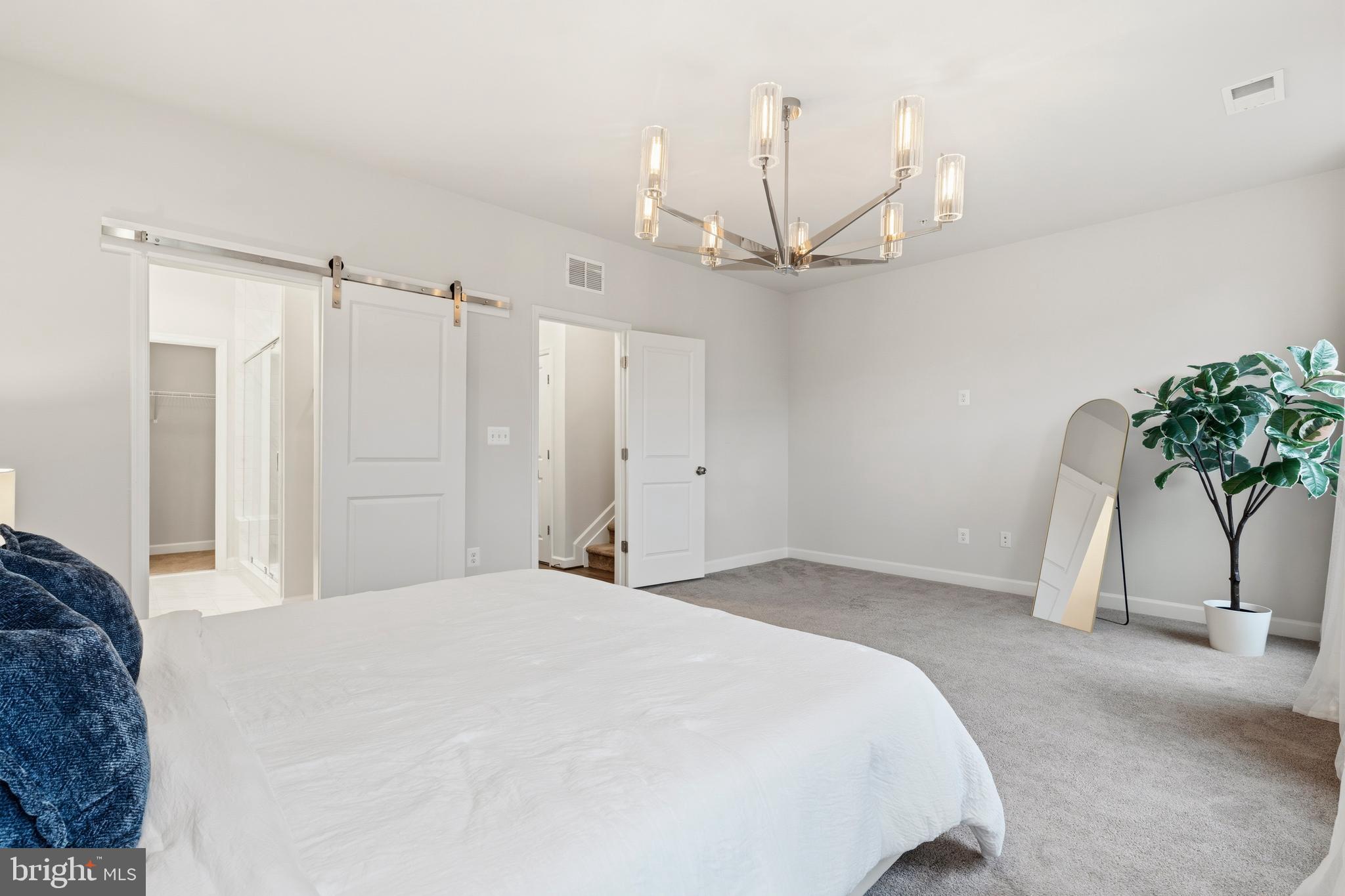 POTOMAC OVERLOOK CONDO - Residential