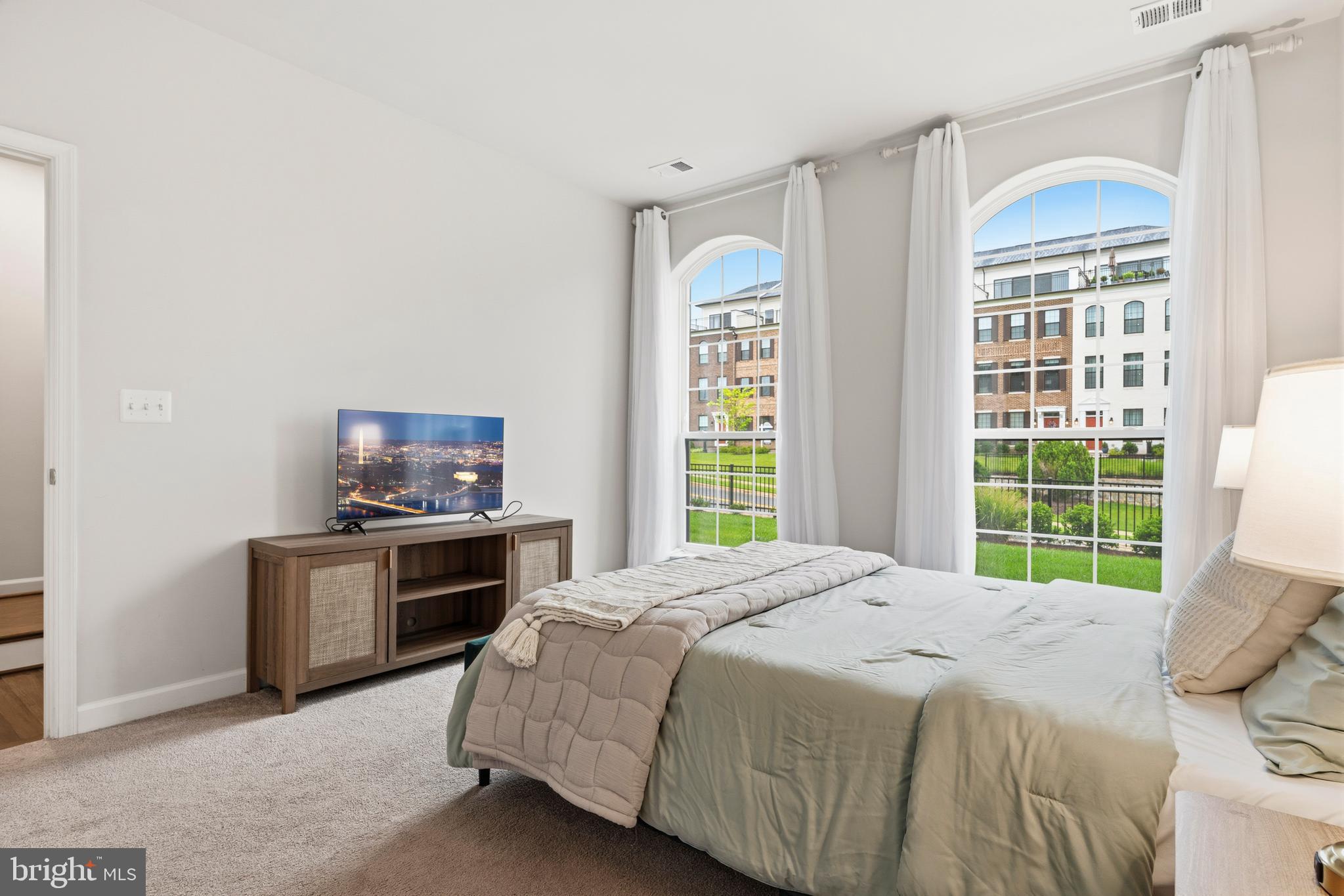 POTOMAC OVERLOOK CONDO - Residential