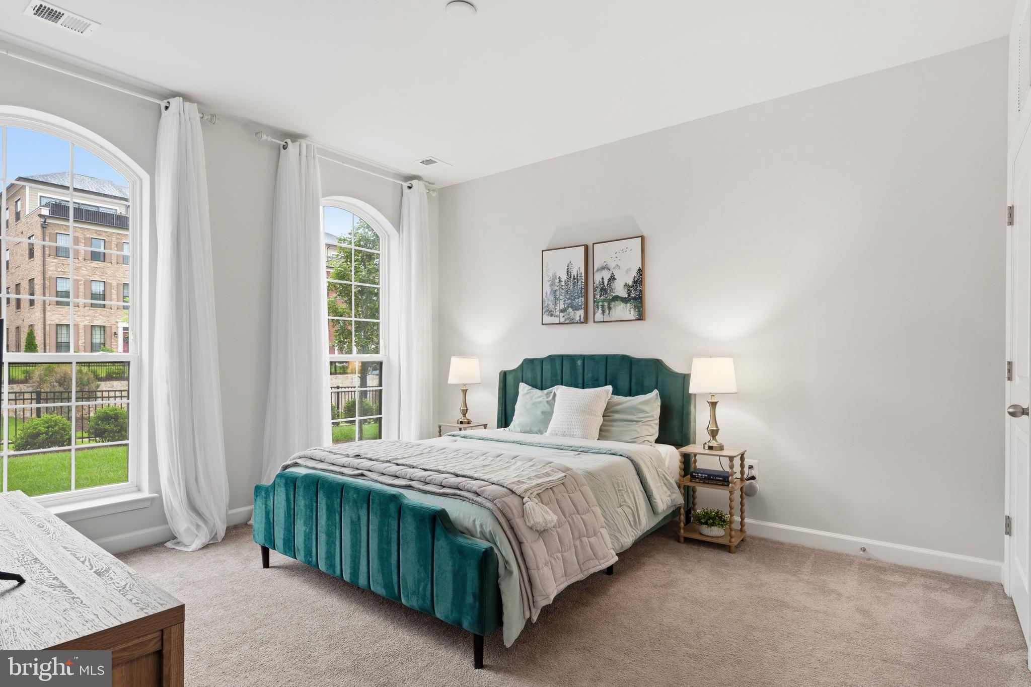 POTOMAC OVERLOOK CONDO - Residential
