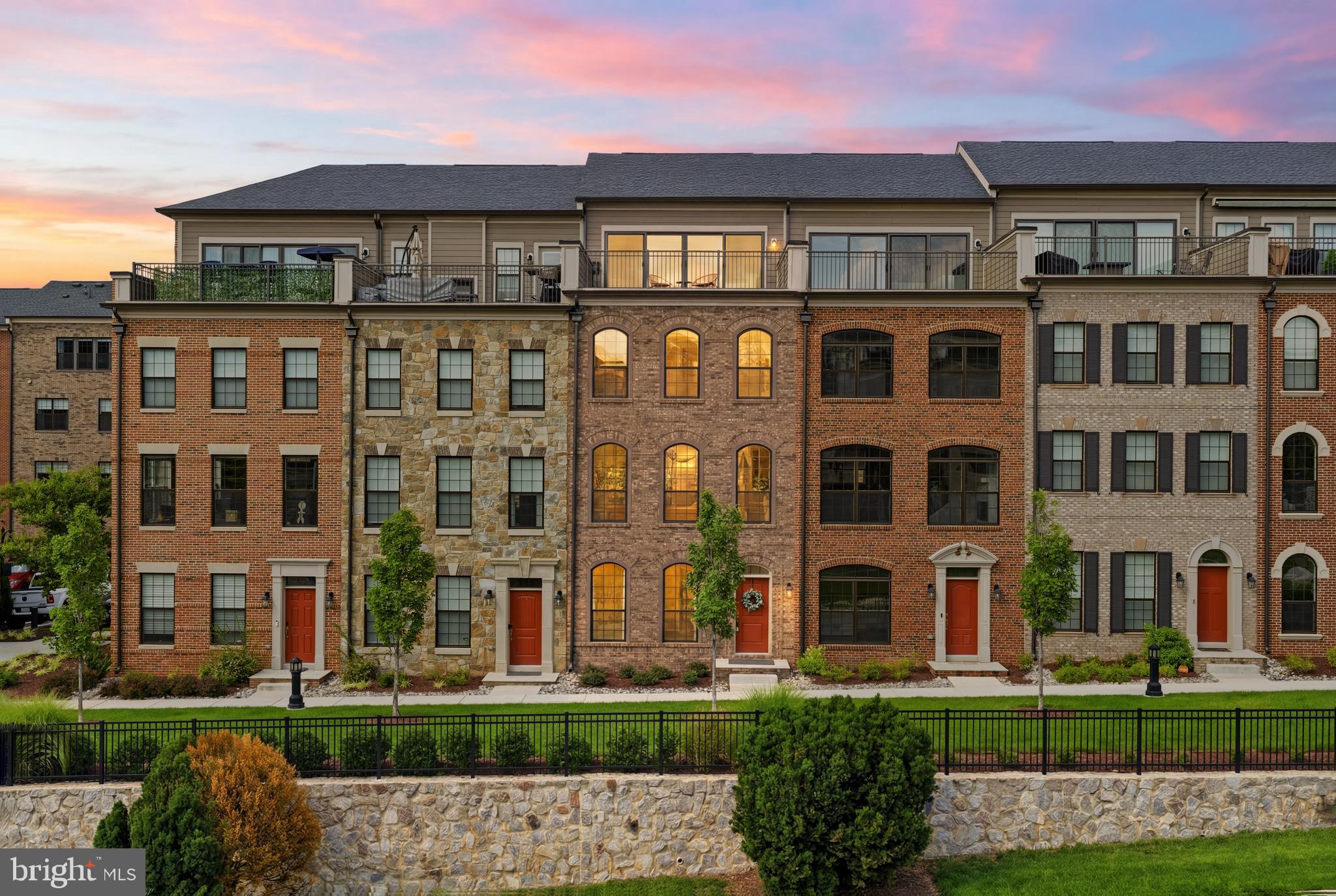POTOMAC OVERLOOK CONDO - Residential