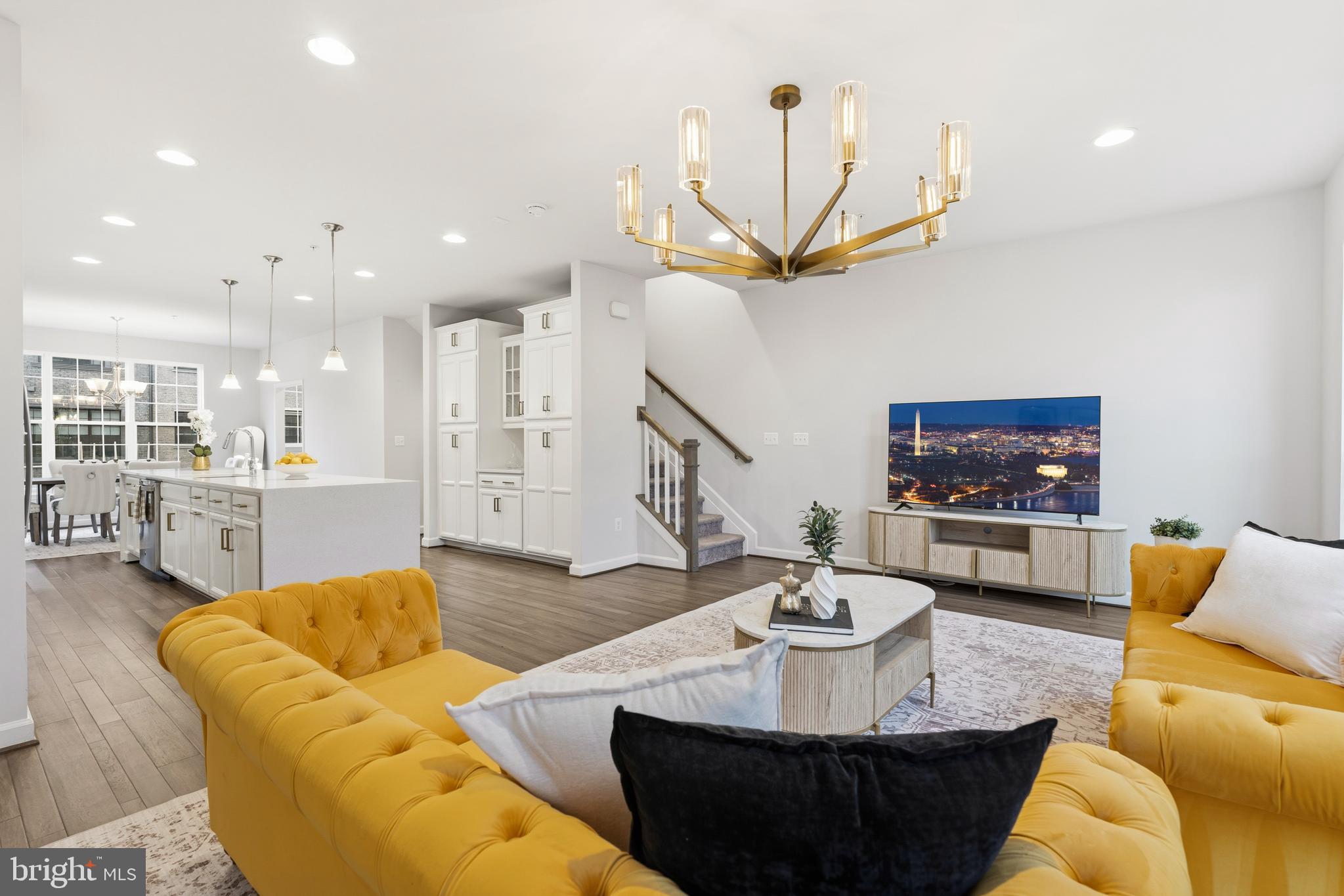 POTOMAC OVERLOOK CONDO - Residential