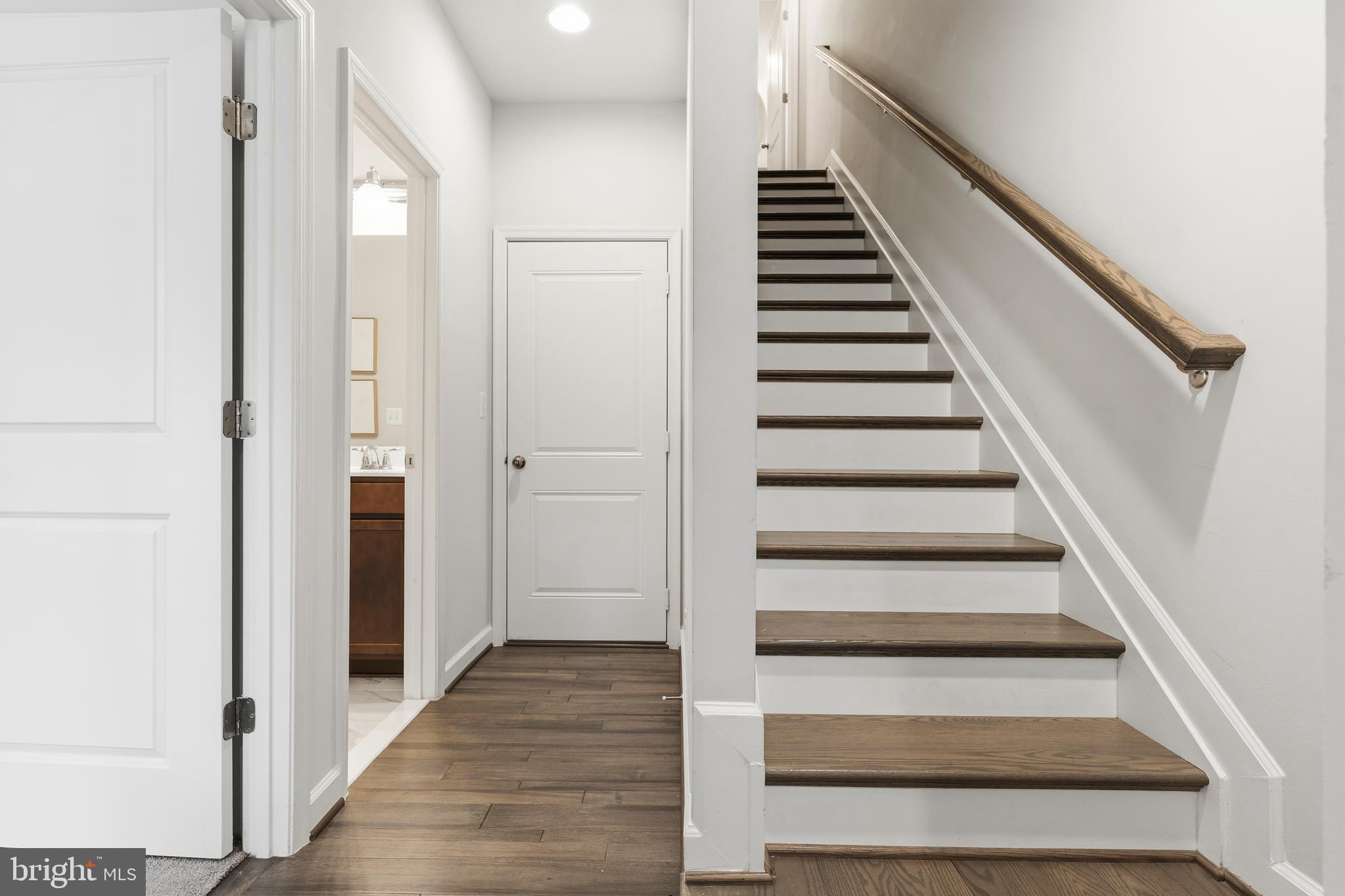 POTOMAC OVERLOOK CONDO - Residential