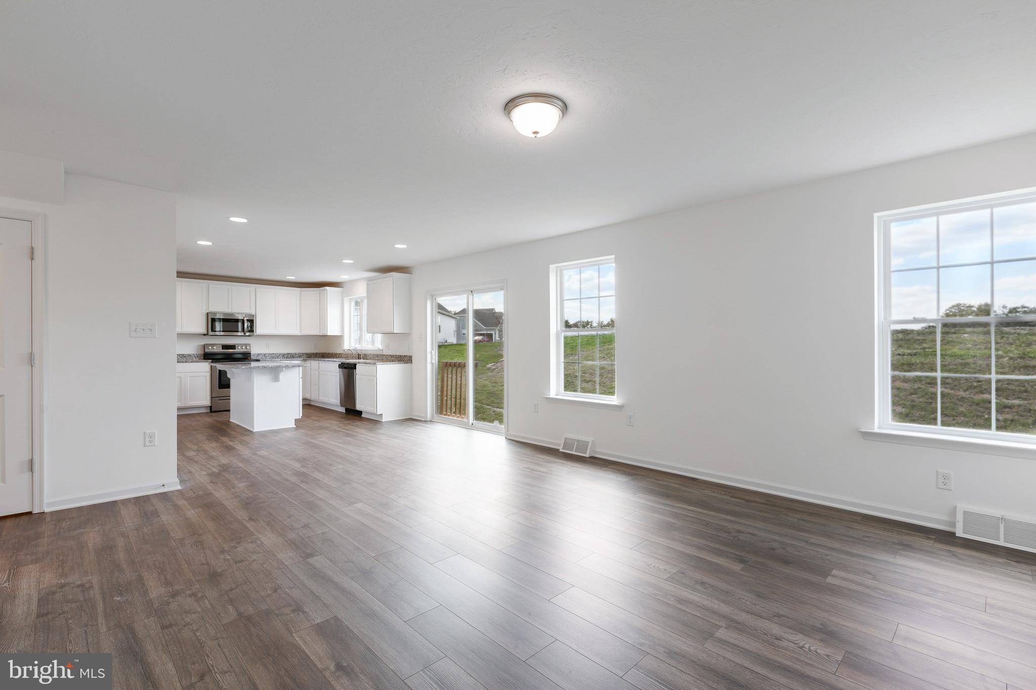 EAGLE ROCK - Residential
