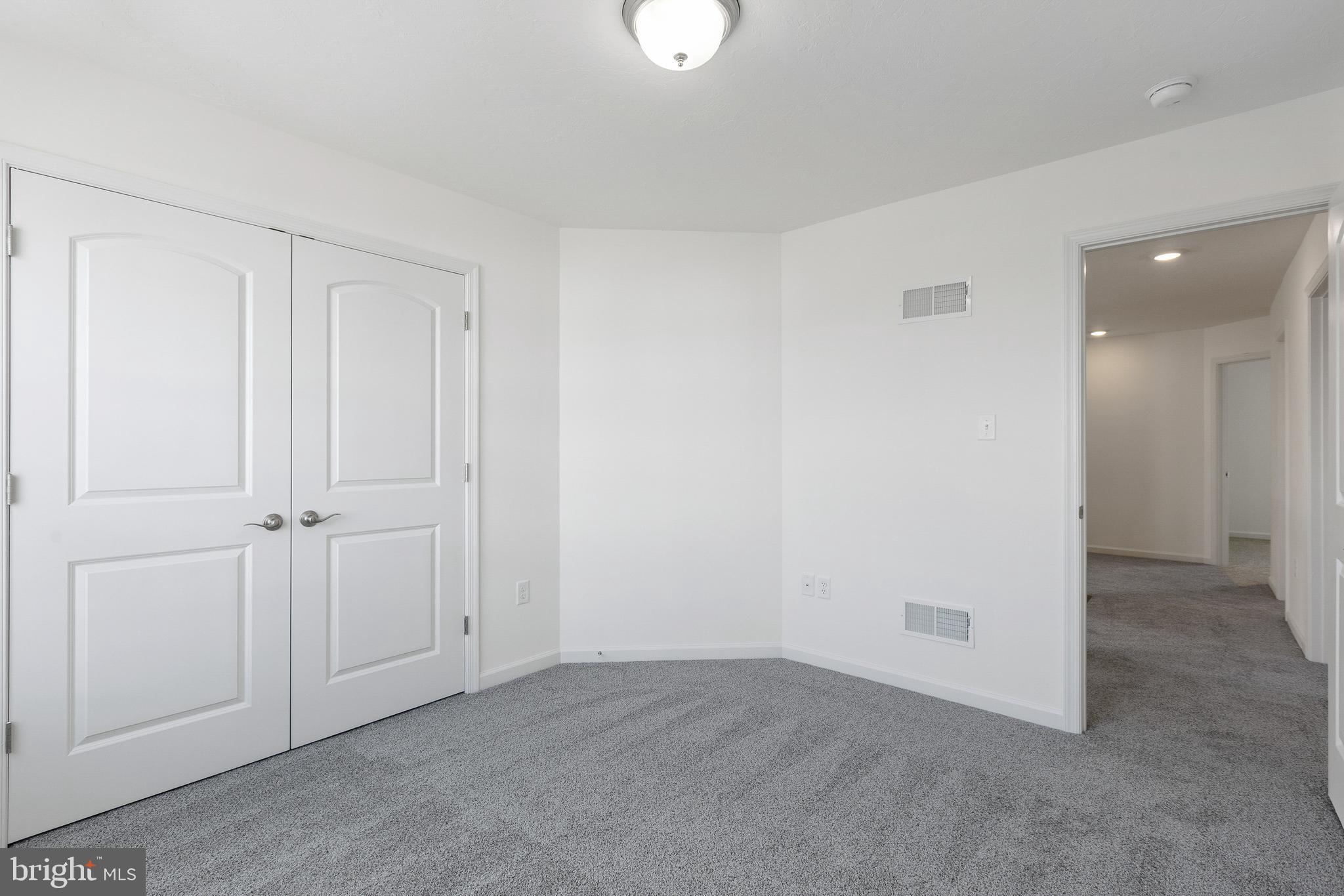 EAGLE ROCK - Residential