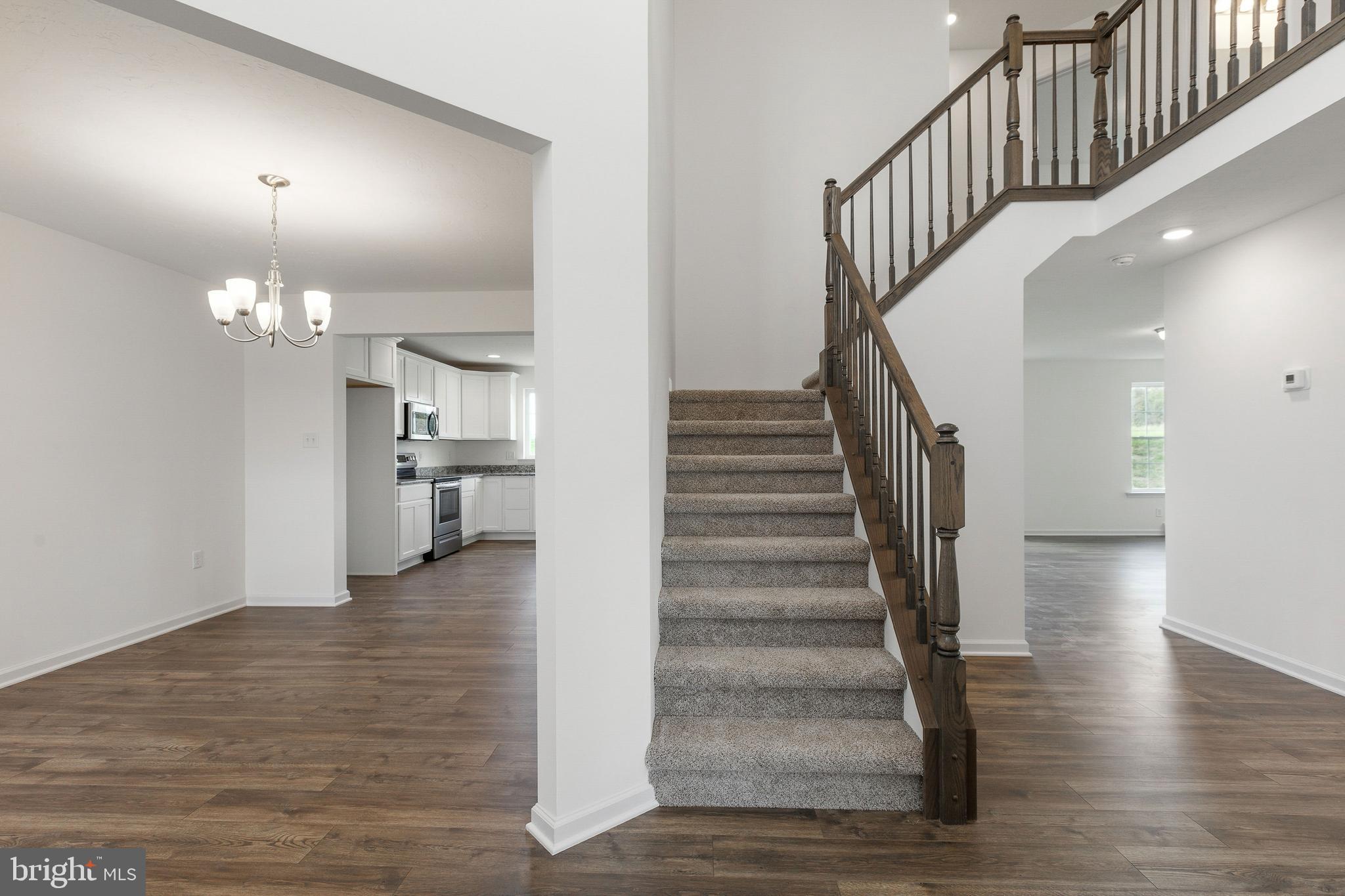 EAGLE ROCK - Residential
