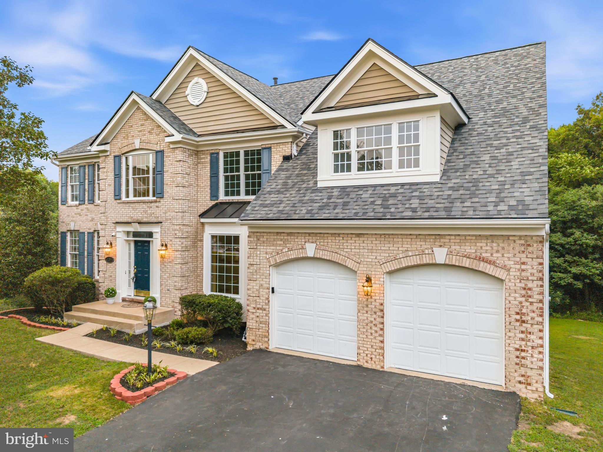 RIVER OAKS - Residential
