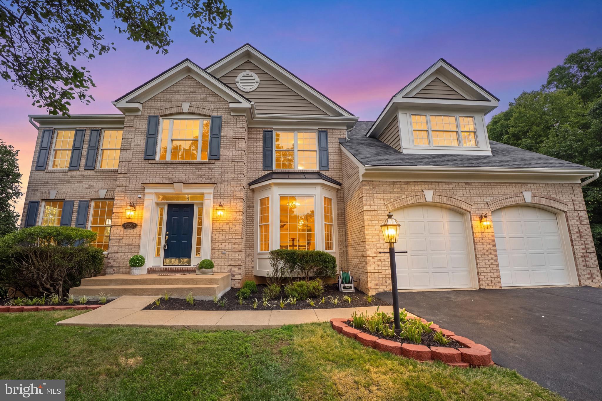 RIVER OAKS - Residential