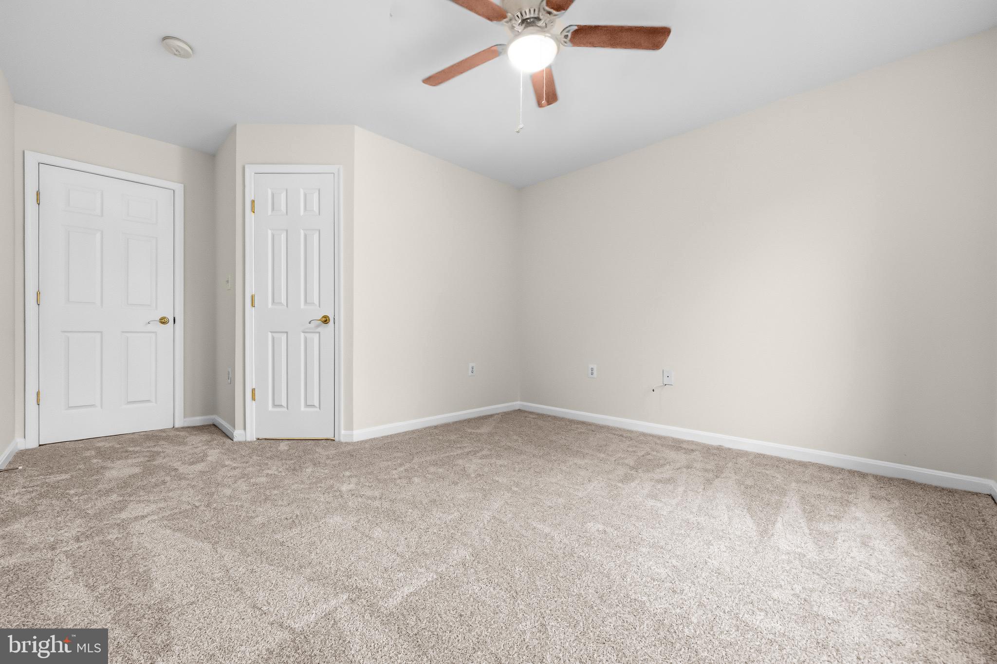 RIVER OAKS - Residential