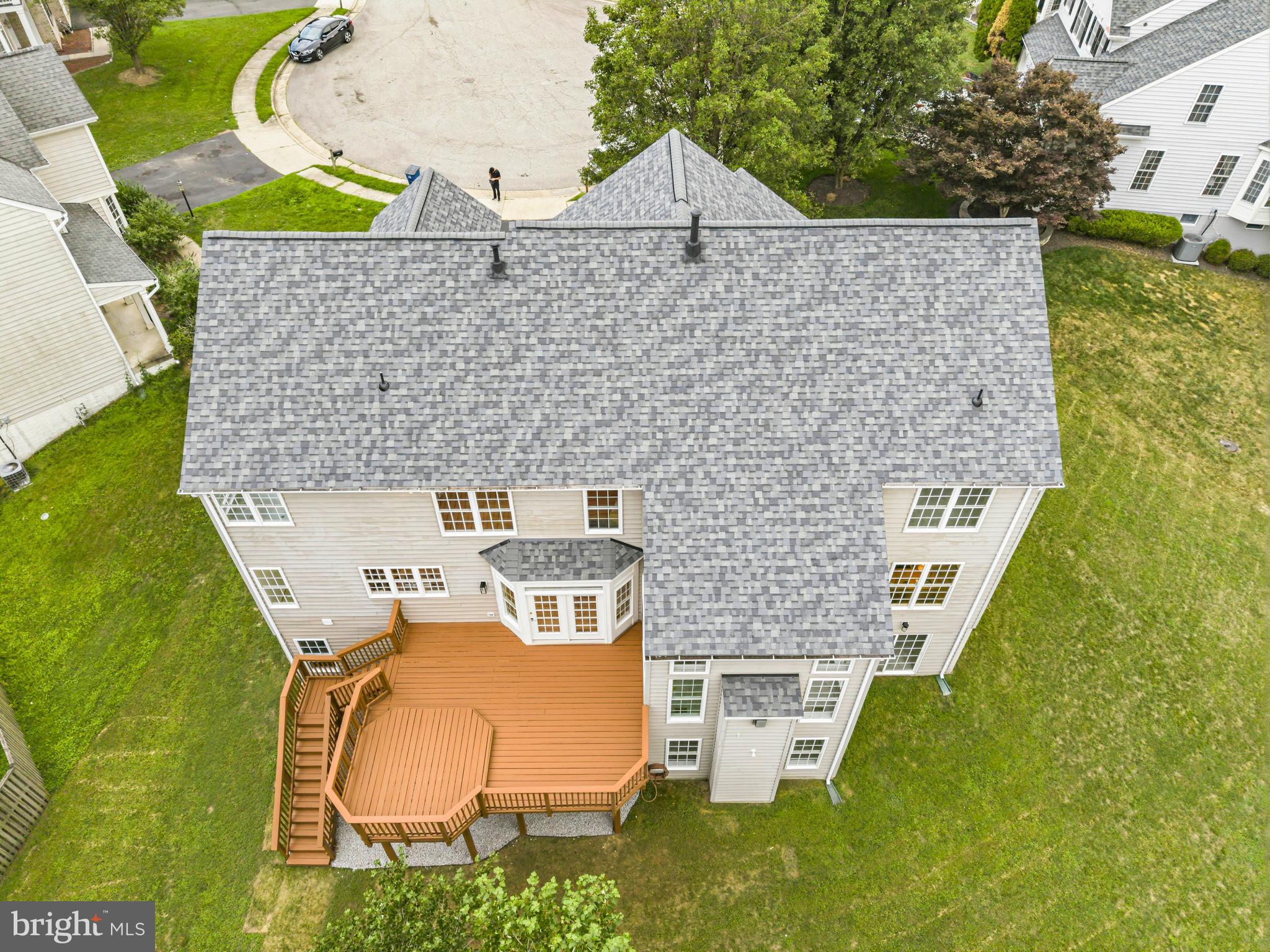 RIVER OAKS - Residential