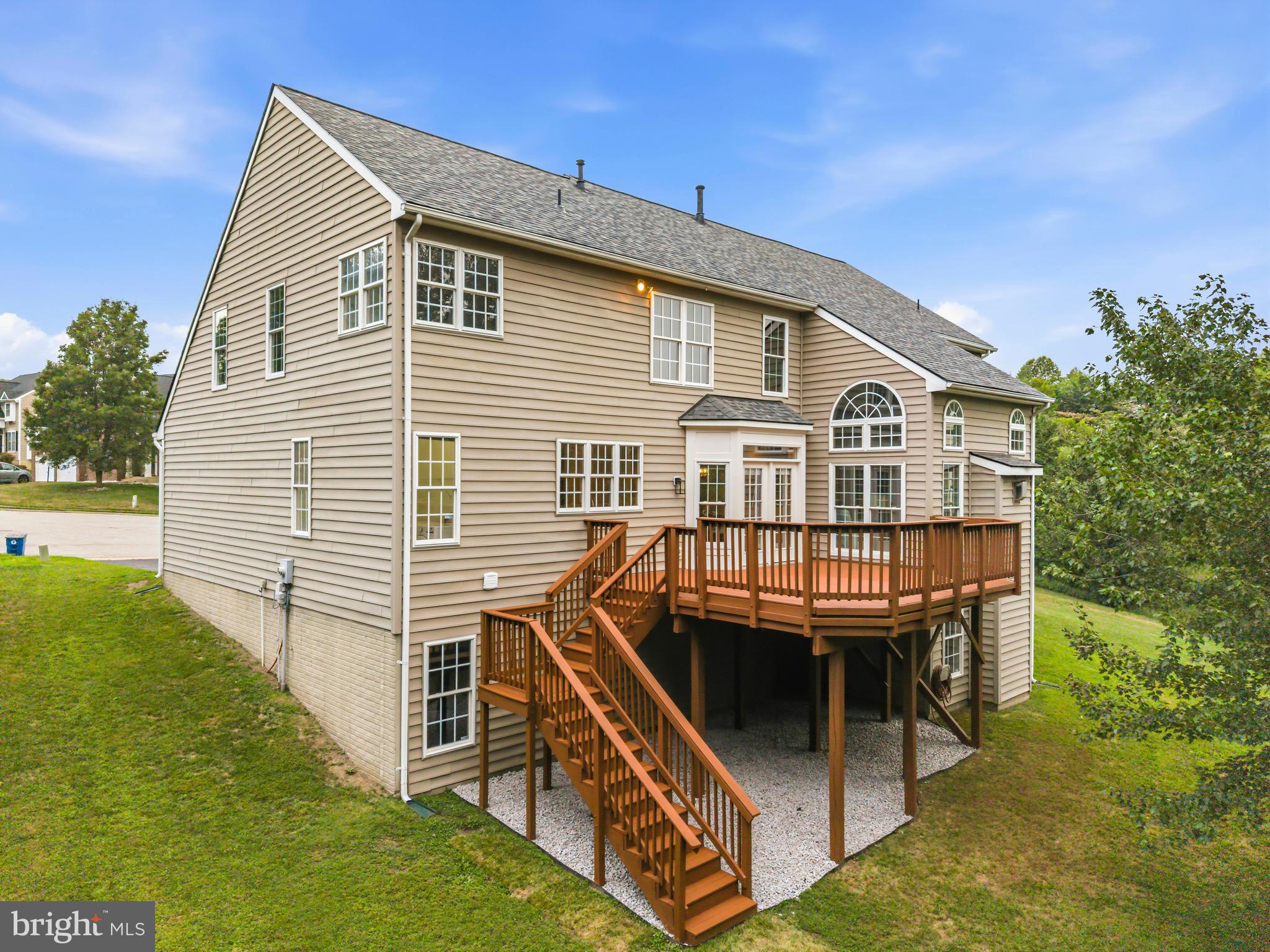 RIVER OAKS - Residential