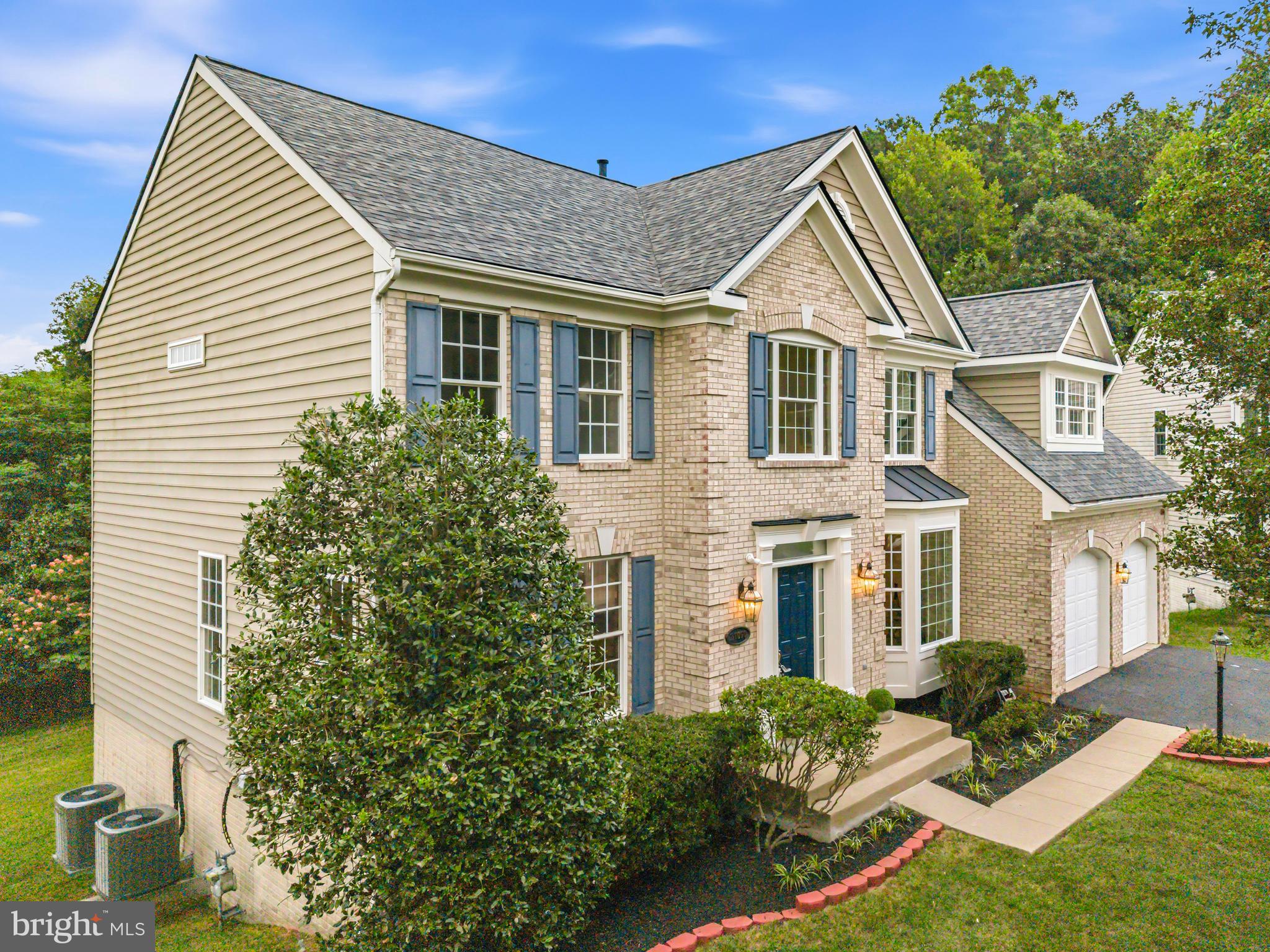 RIVER OAKS - Residential