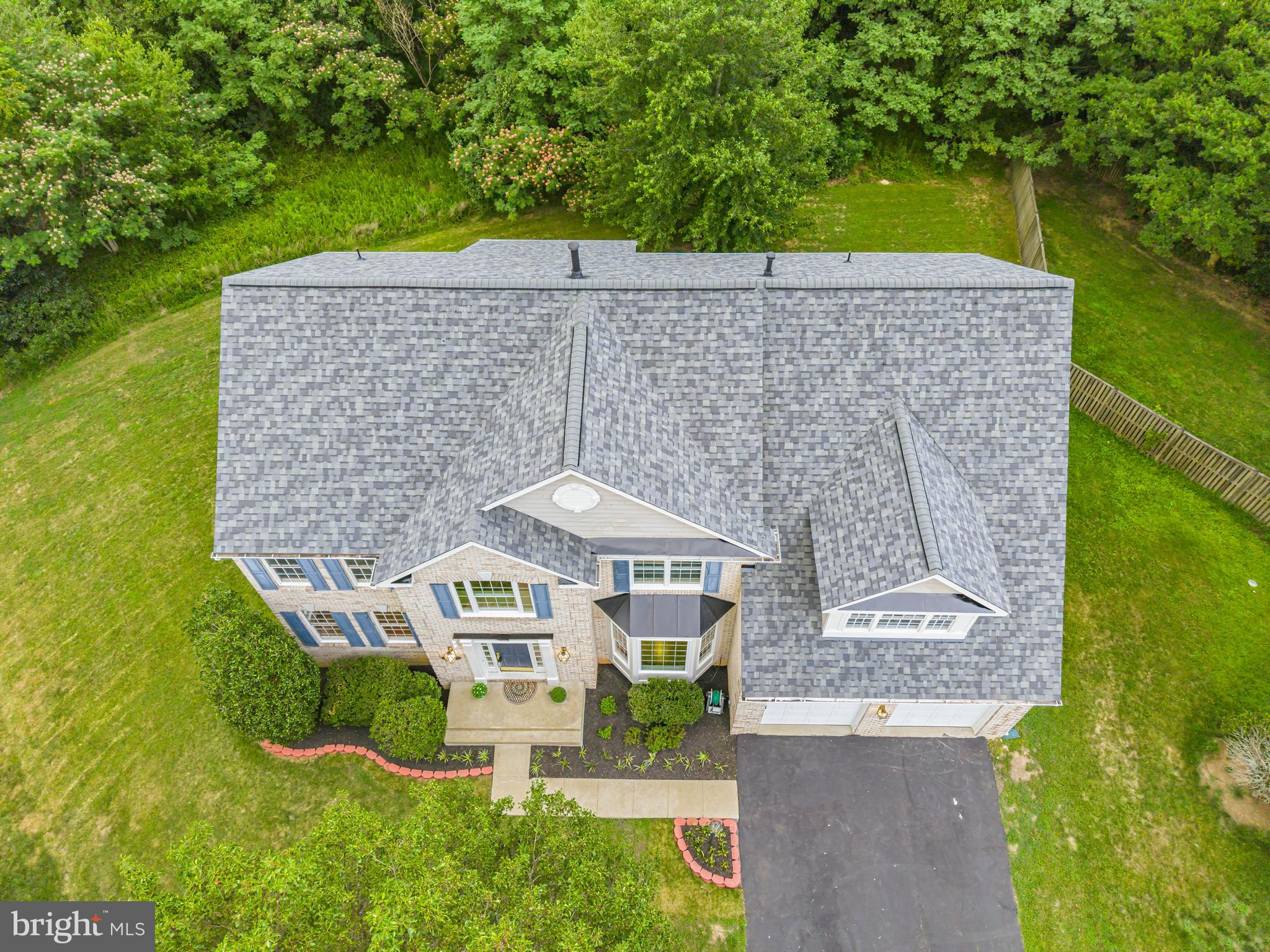RIVER OAKS - Residential