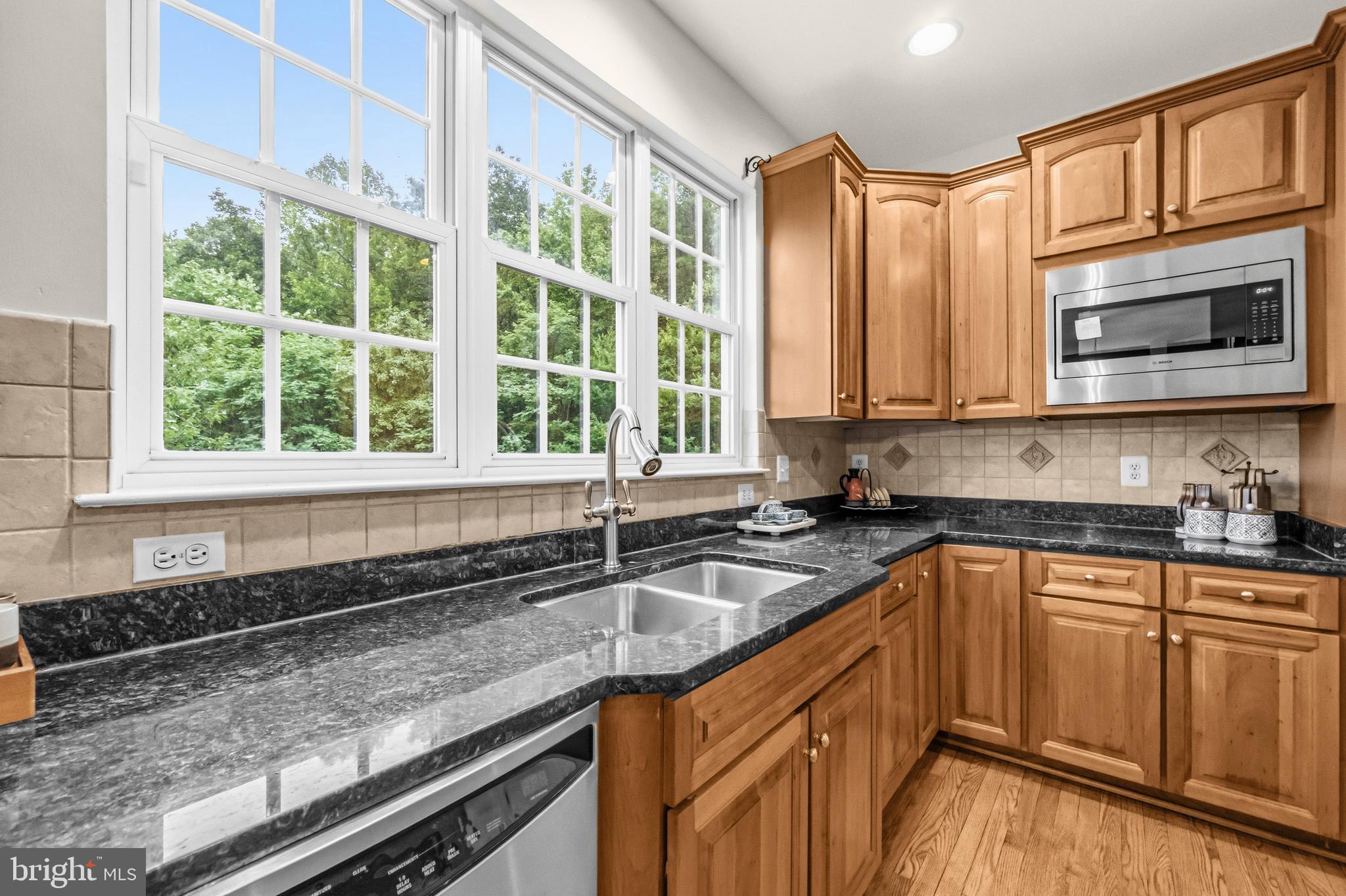 RIVER OAKS - Residential