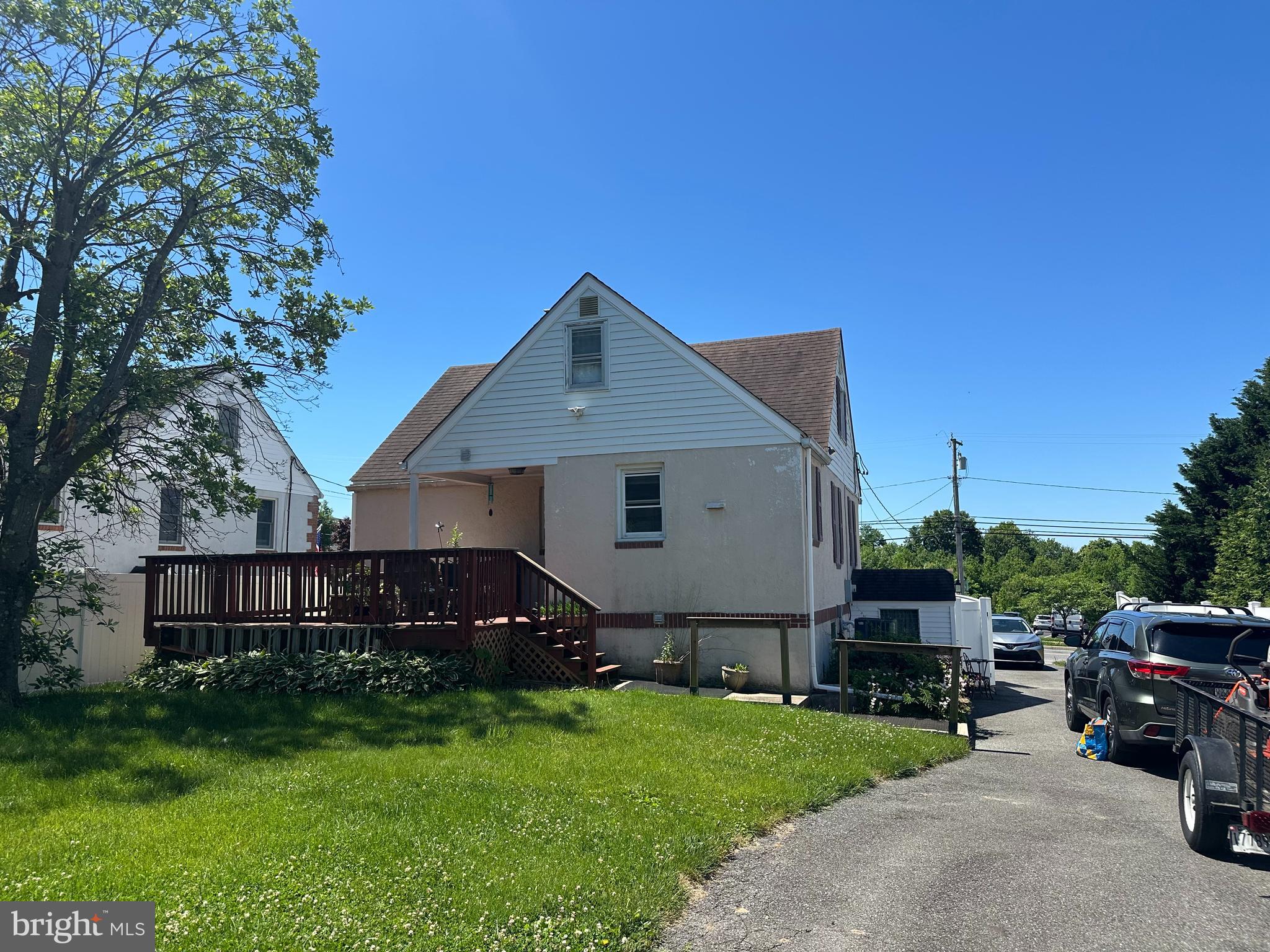PERRY HALL - Residential