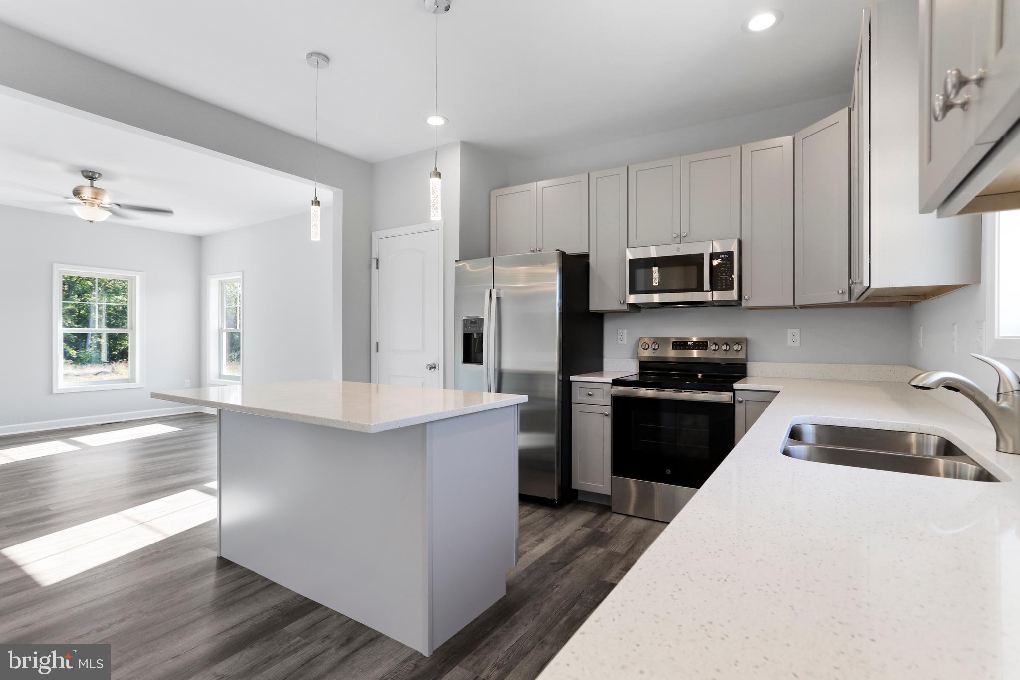 CAREFREE ACRES - Residential