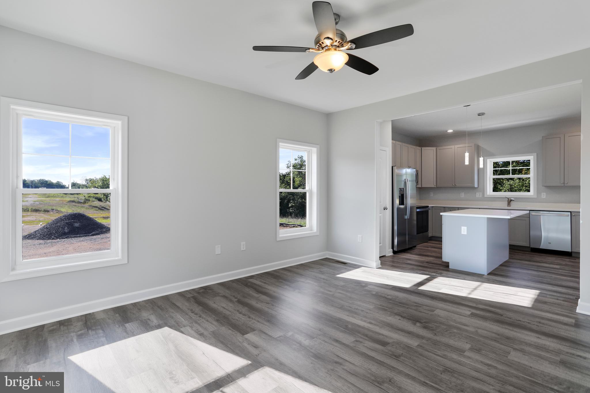 CAREFREE ACRES - Residential