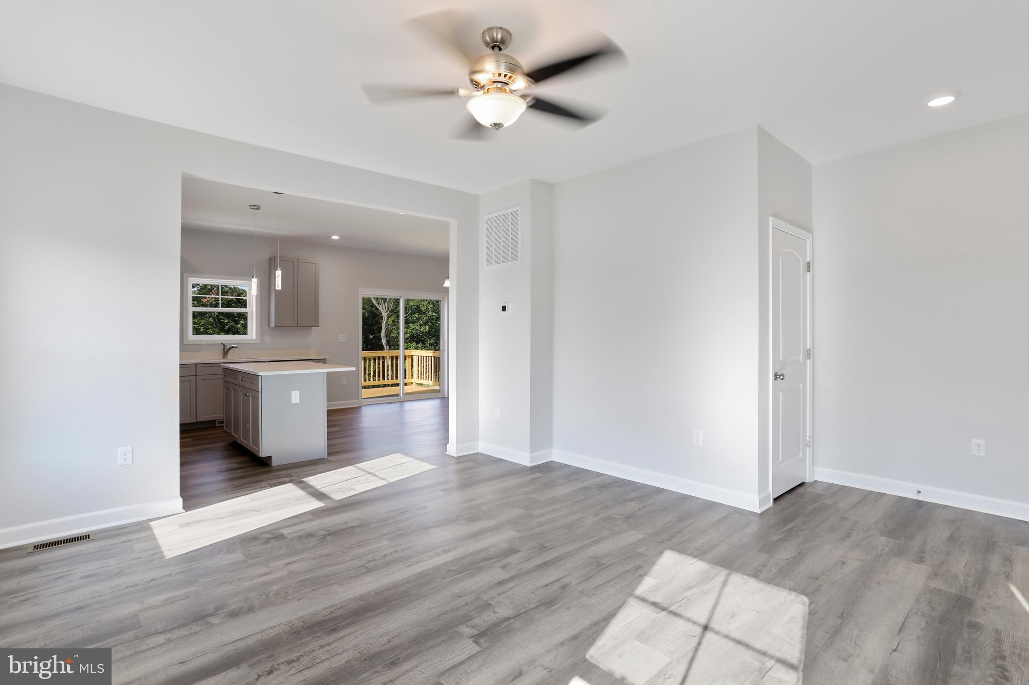 CAREFREE ACRES - Residential