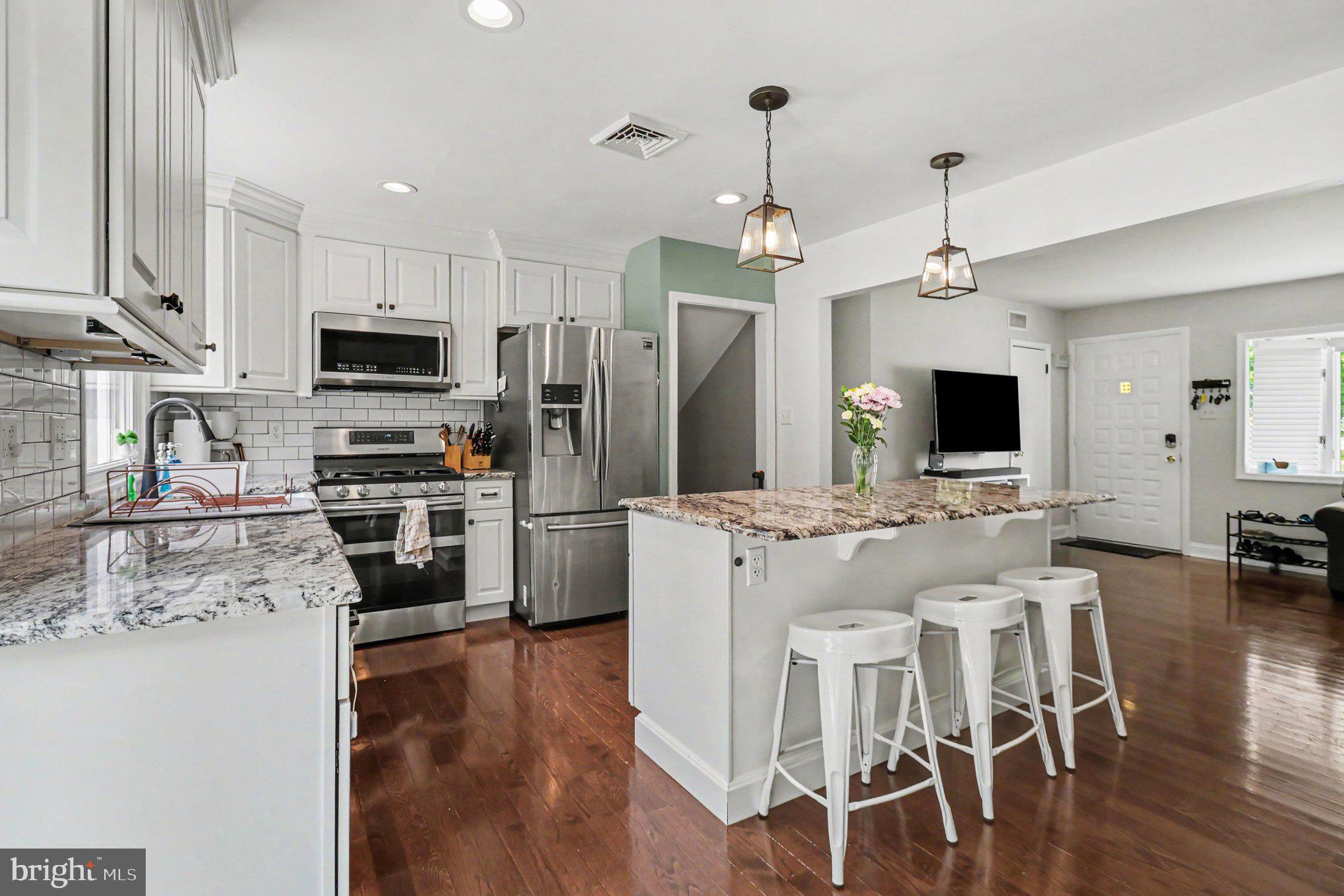 LANSDALE - Residential