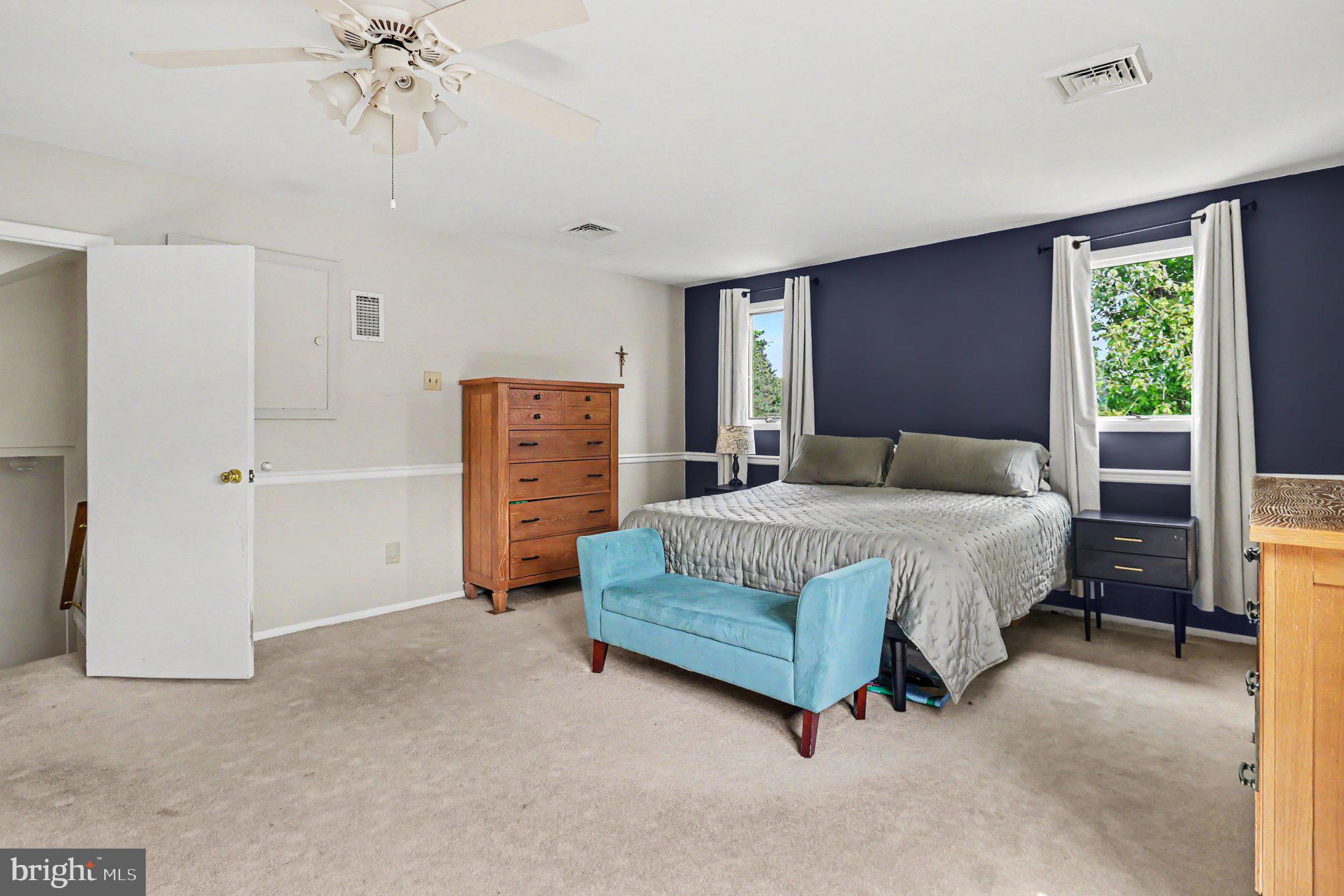 LANSDALE - Residential
