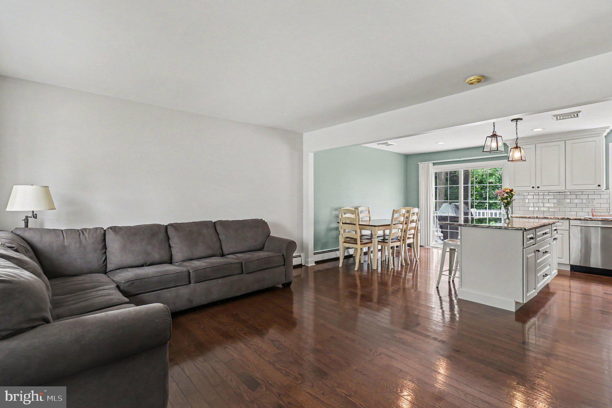 LANSDALE - Residential