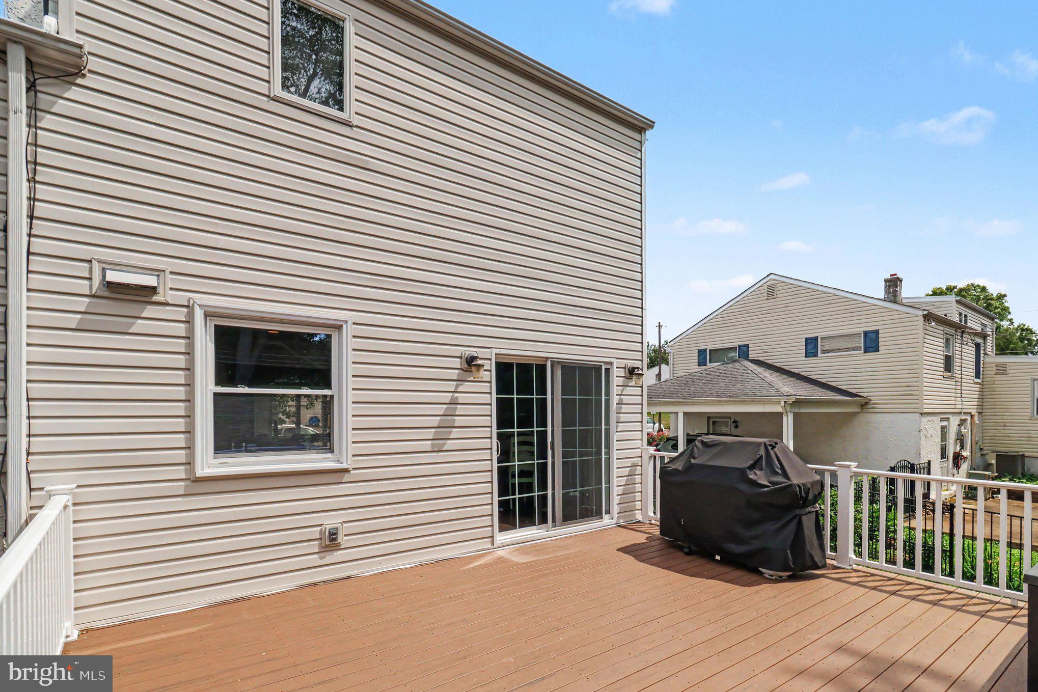 LANSDALE - Residential