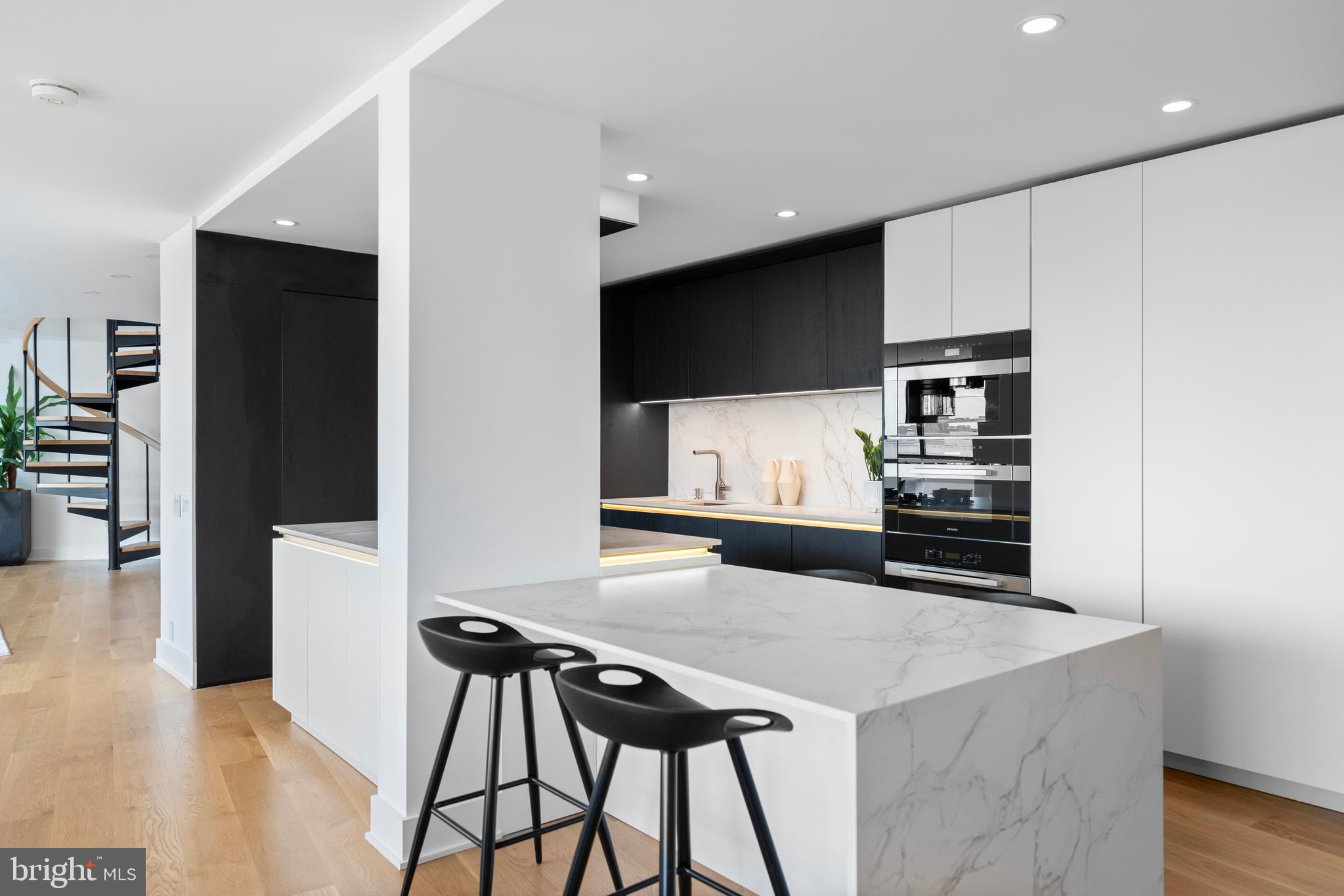 FOGGY BOTTOM - Residential
