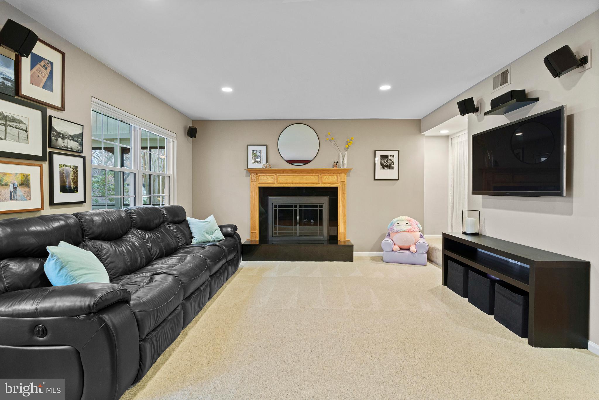 LAKEWOOD HILLS - Residential