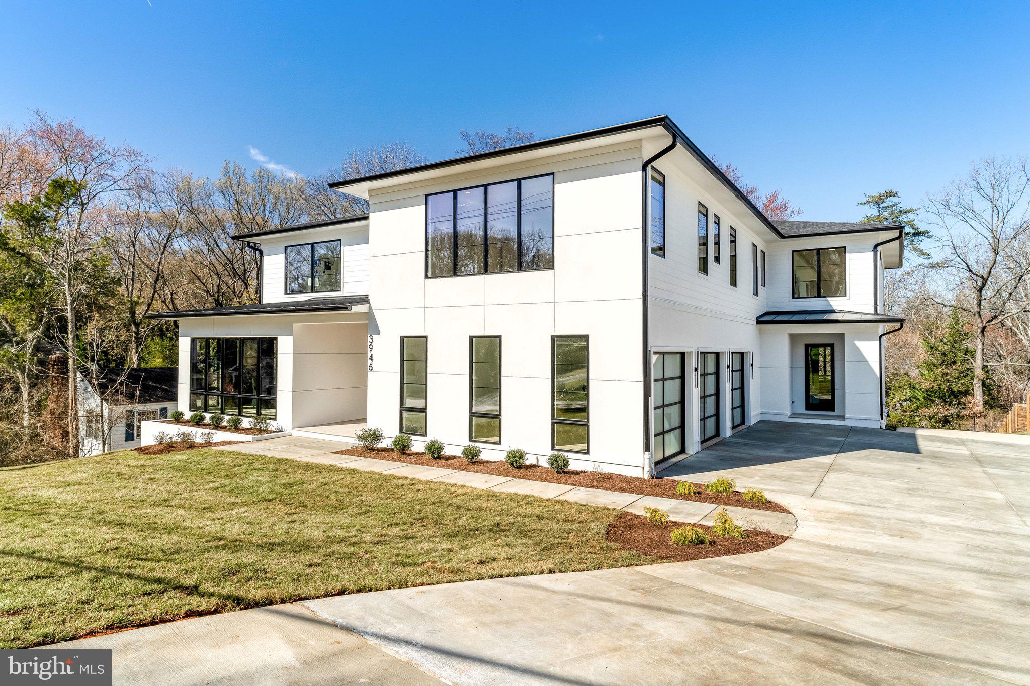 COUNTRY ACRES - Residential