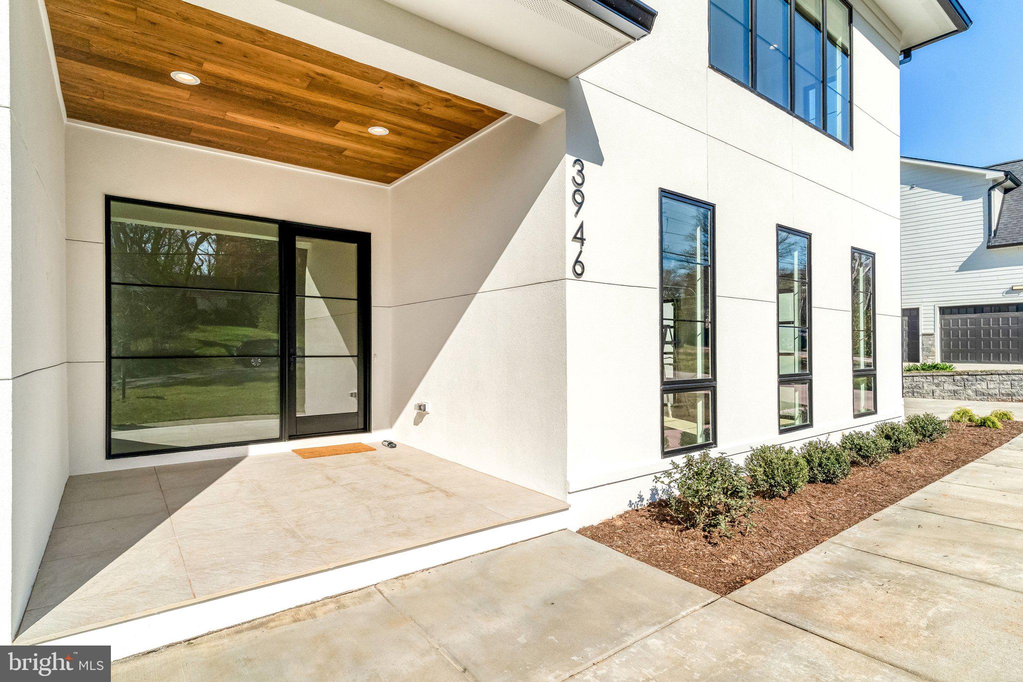 COUNTRY ACRES - Residential