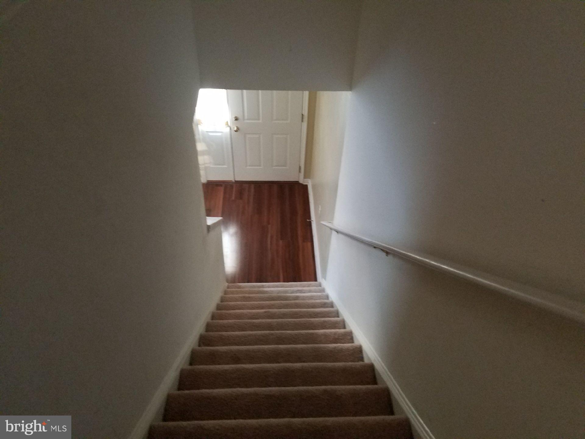 MOUNTAIN SHADOWS CT - Residential