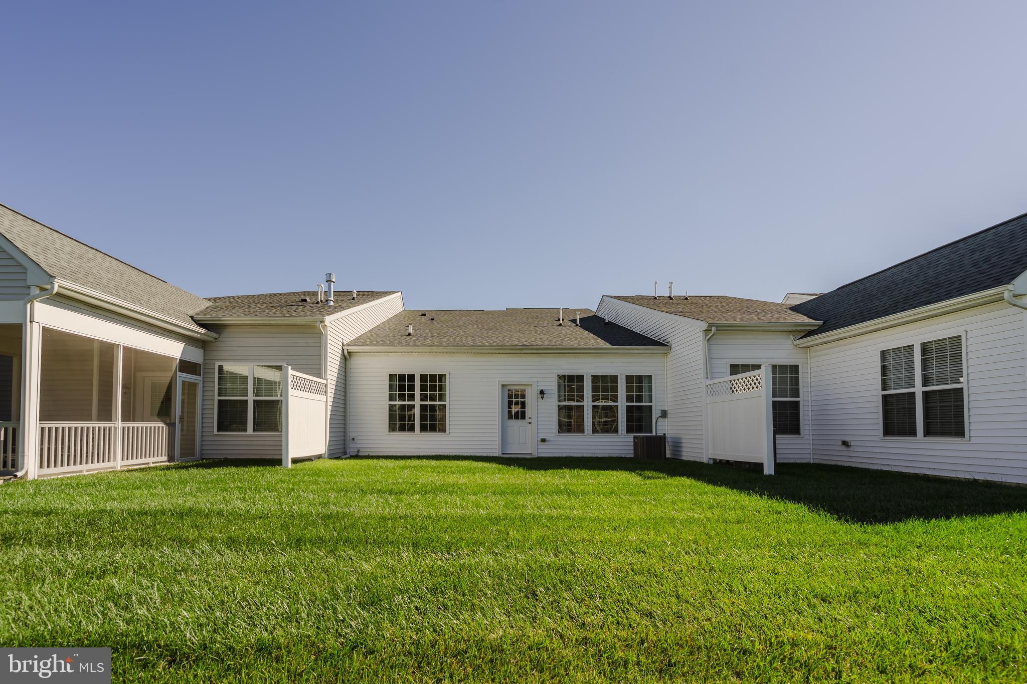 WHISPERING WOODS - Residential