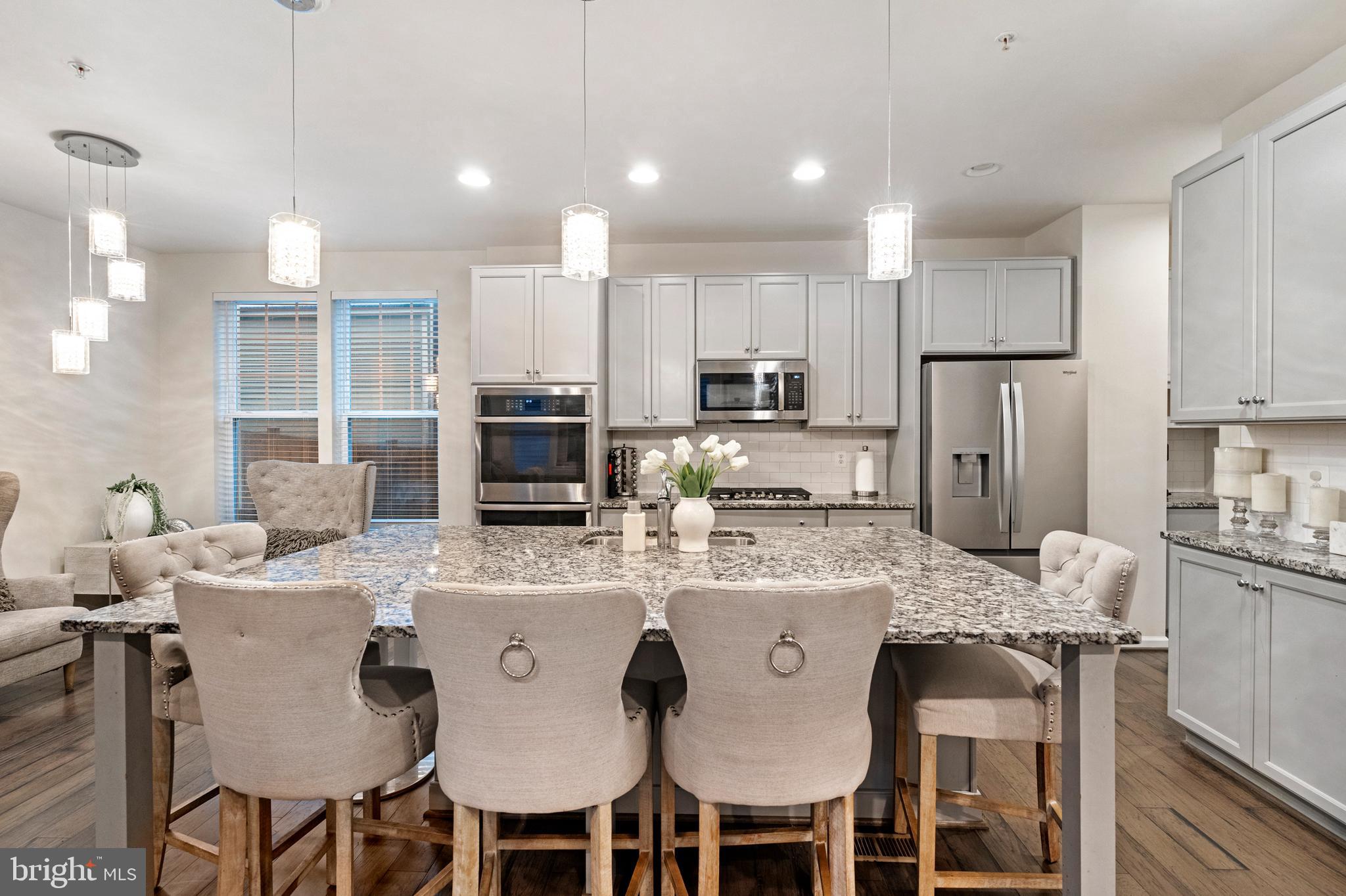 TALLYN RIDGE - Residential
