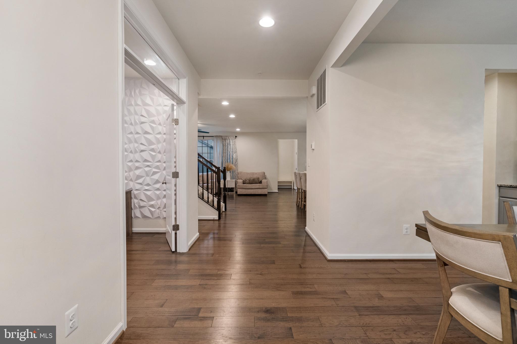 TALLYN RIDGE - Residential