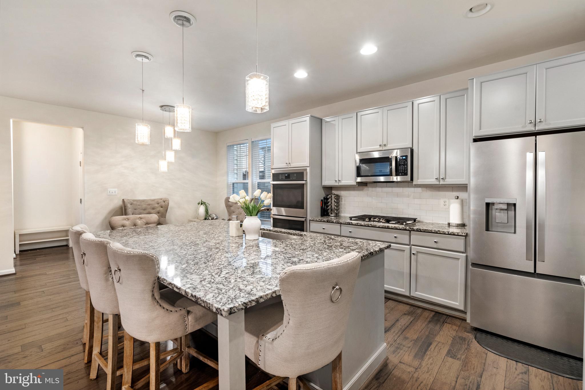 TALLYN RIDGE - Residential