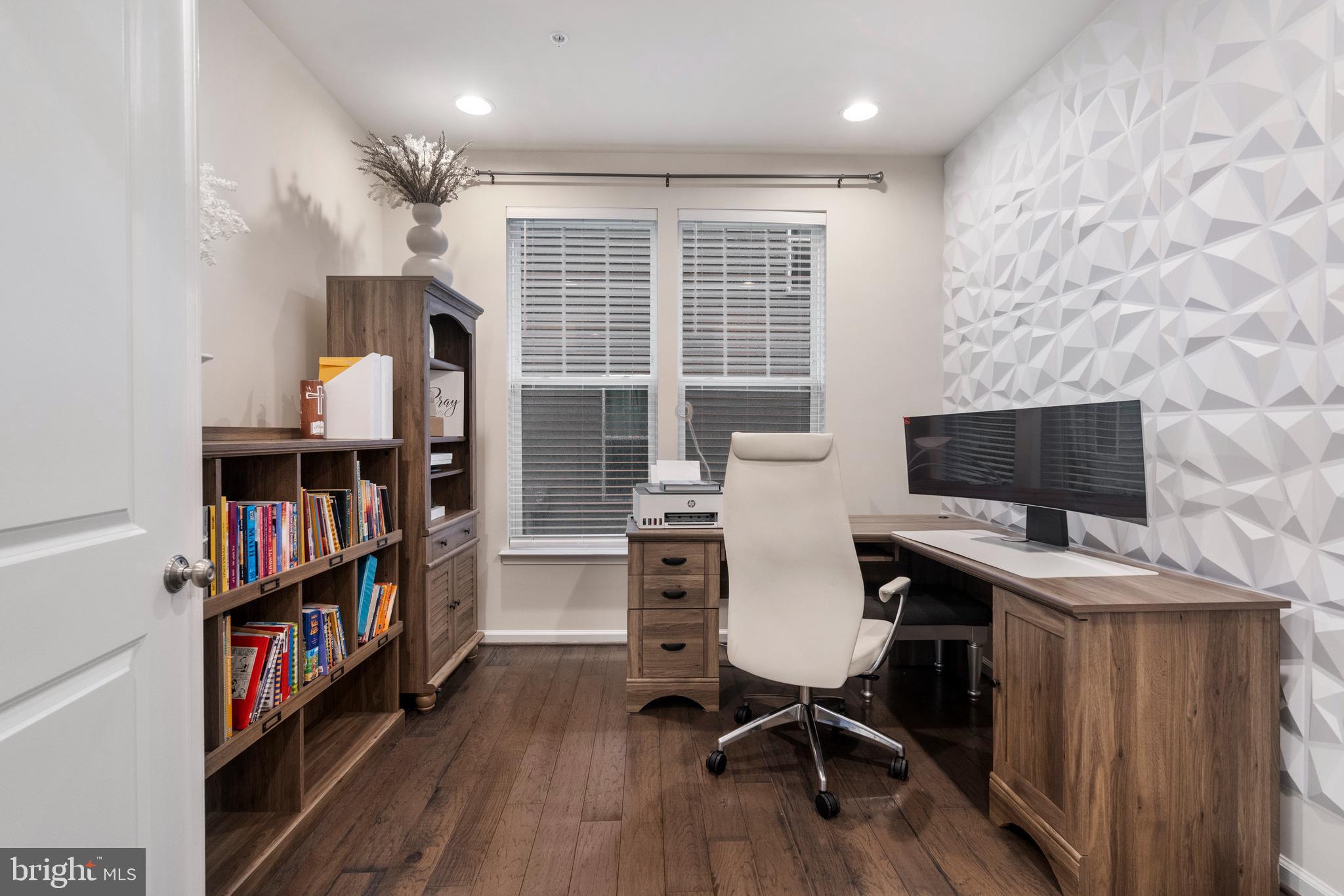 TALLYN RIDGE - Residential