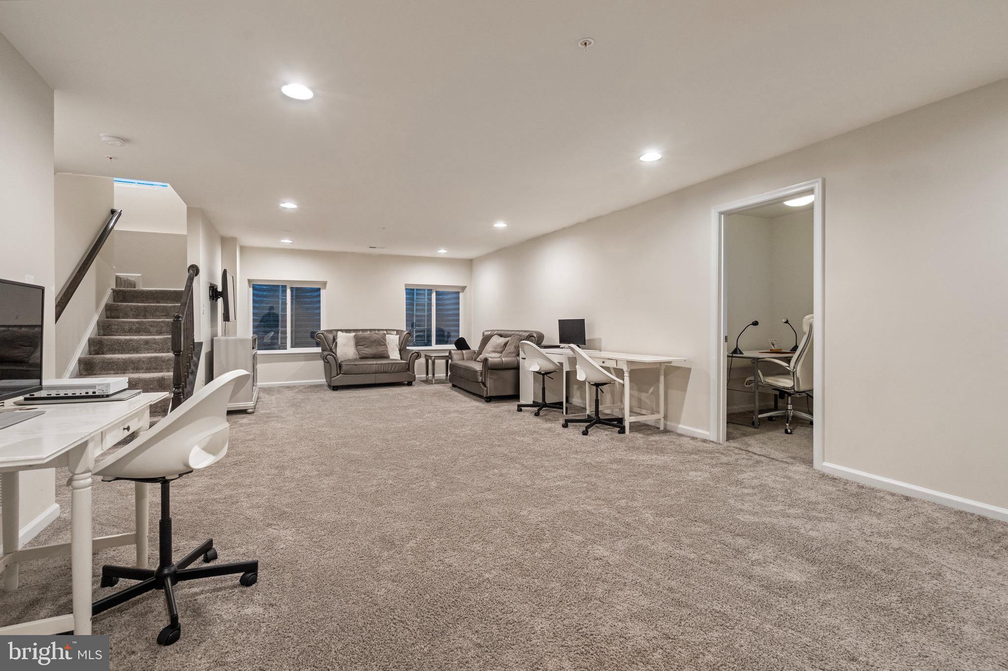 TALLYN RIDGE - Residential